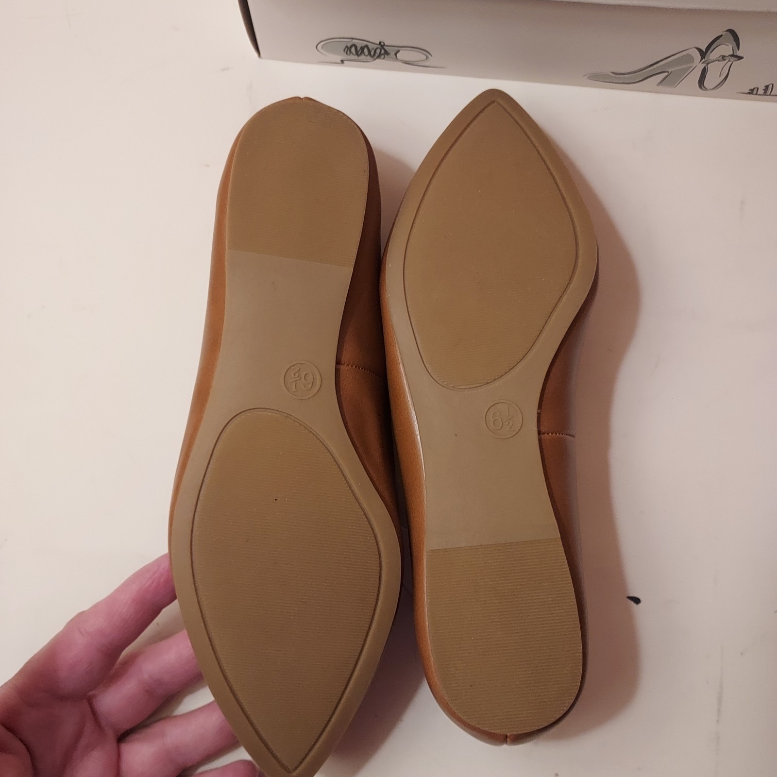 A New Day NWT “Micah” Cognac Brown Memory Foam Loafer Flats Wmn’s Sz 6 1/2