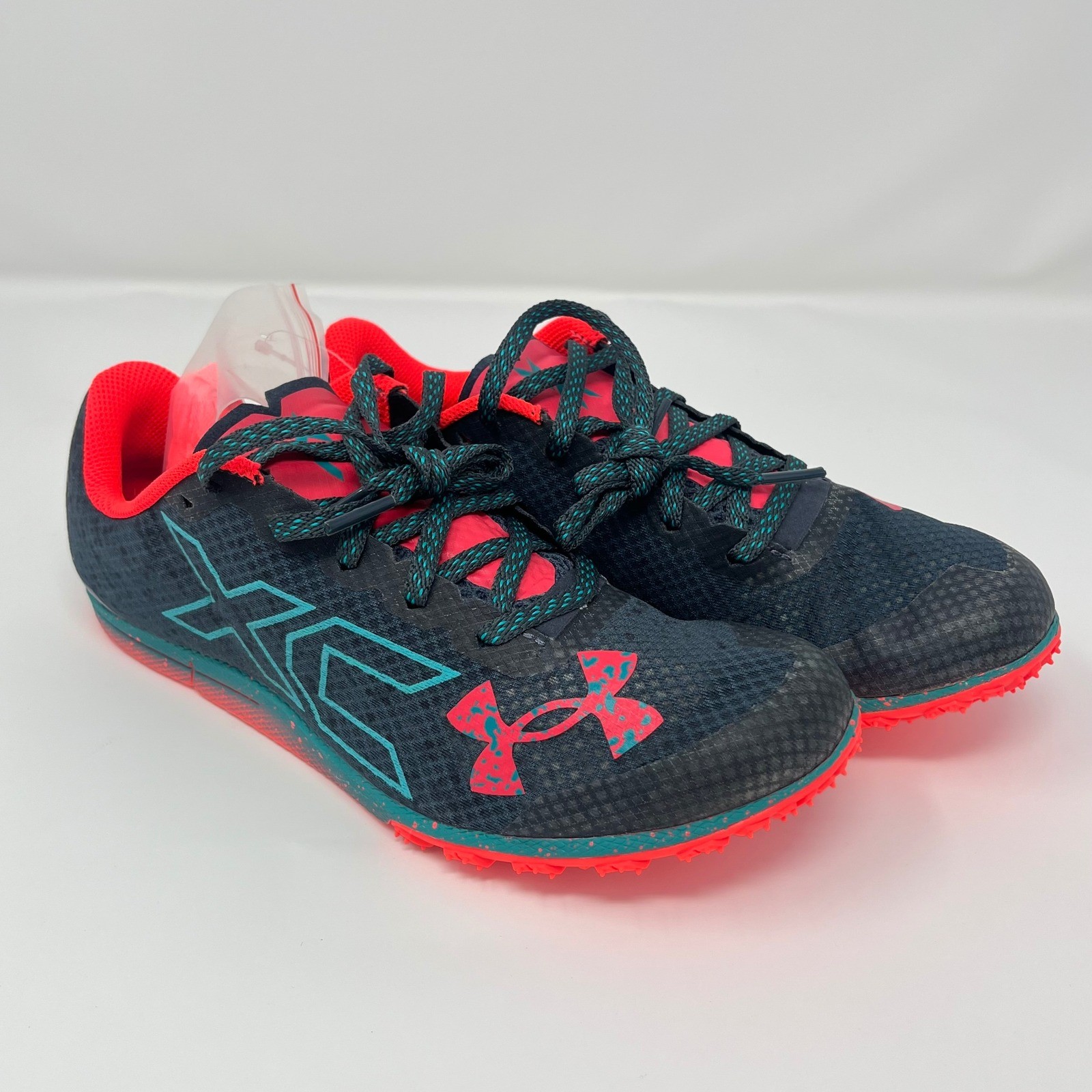 Under Armour Unisex UA Brigade XC Low Spikeless Track Running Shoes 6.5