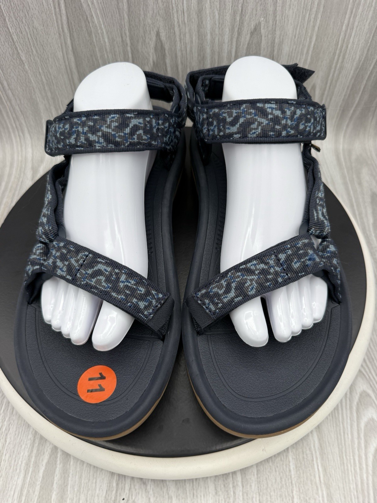 Teva Hurricane XLT2 Mens Size 11 Blue Camo Quick Dry Hiking Vegan Sandals Shoes