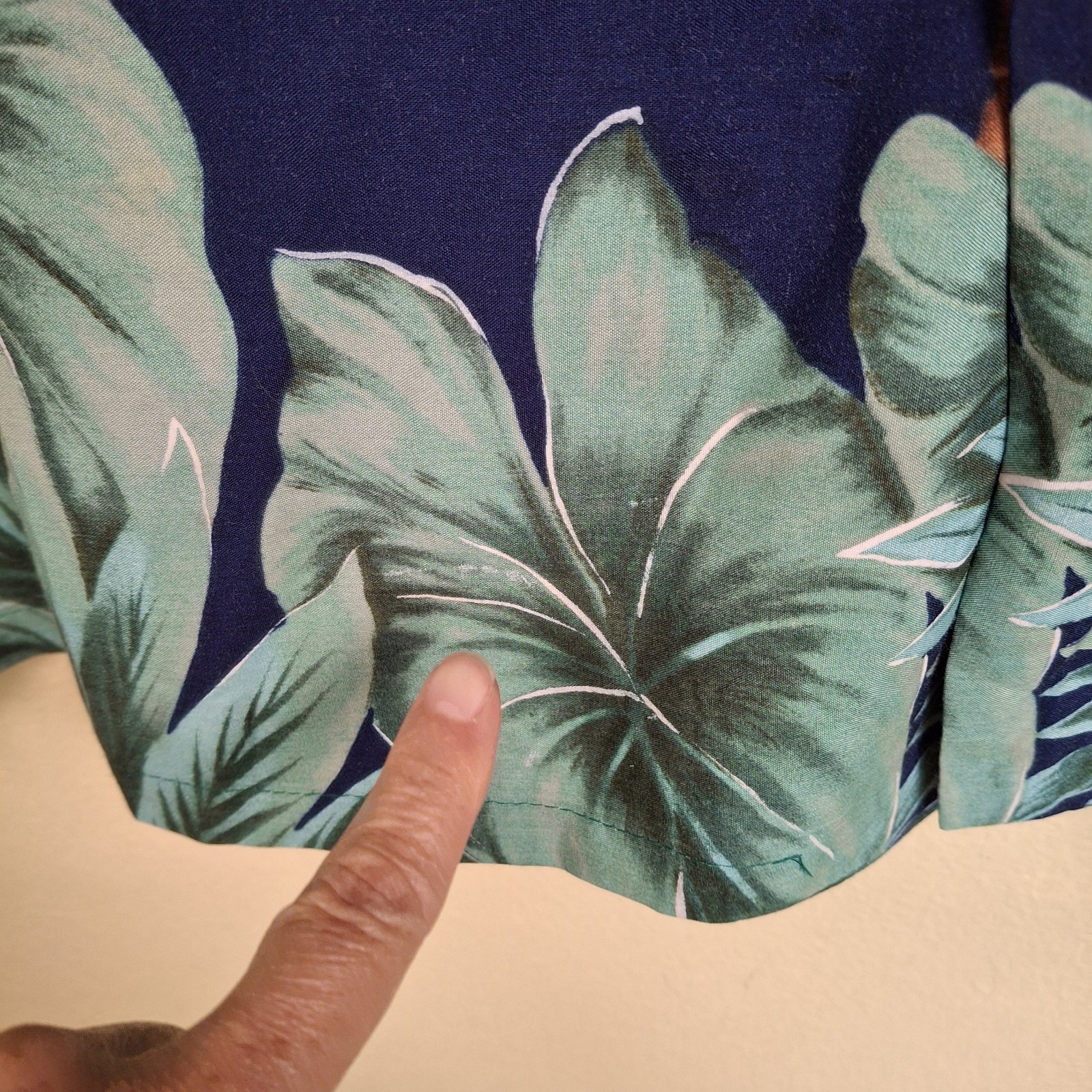 Vintage 1990s Tori Richard Mens XL Shirt Cocktails Martini Viscose Hawaiian USA