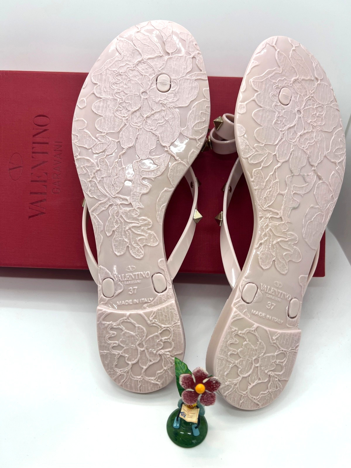 $570+ Valentino Garavani Rockstud Thong Jelly Flip Flop Sandals Rose Water Sz 37