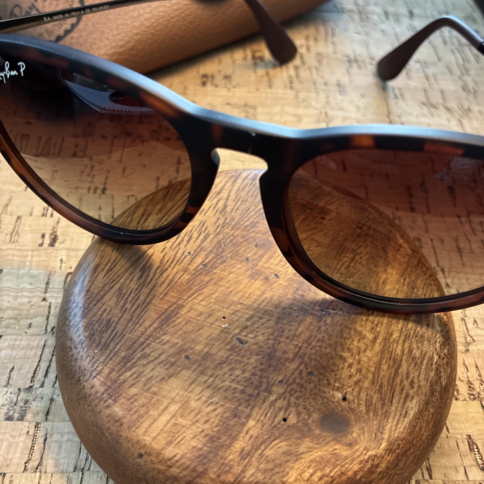Rayban Erika RB4171 Tortoise Matte / Gradient Brown Sunglasses