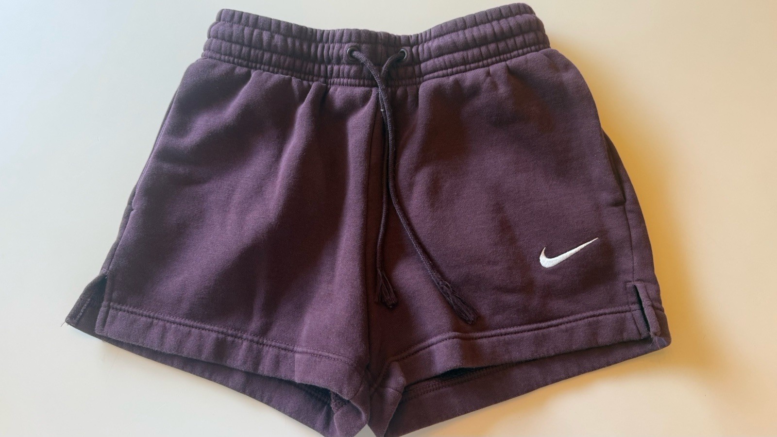 Nike Womens XS Burgandy/Brown Fleece Shorts Cotton Blend Drawstring Elastic