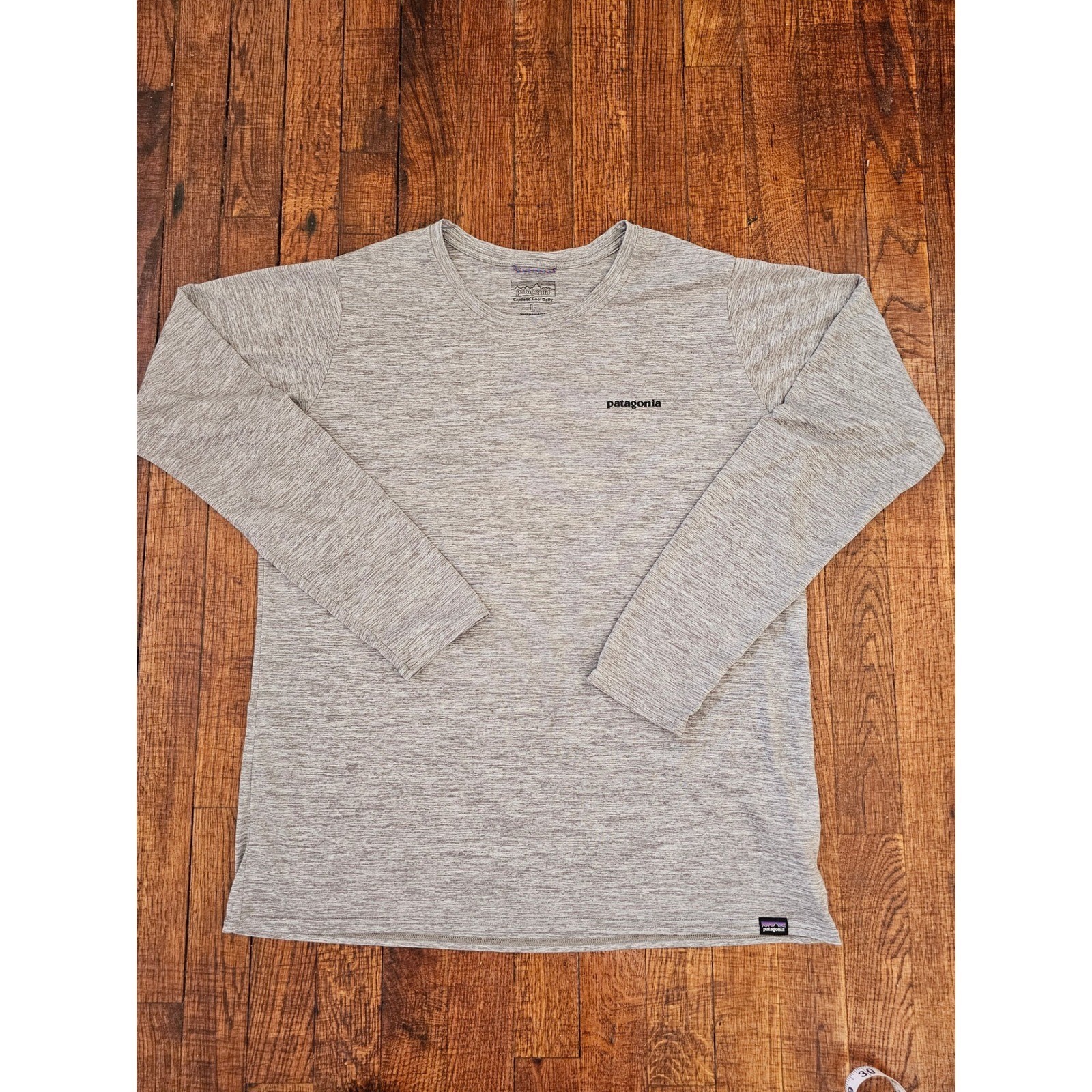 Patagonia Capilene Cool Logo Fish Graphic Lightweight Longsleeve T-Shirt sz L