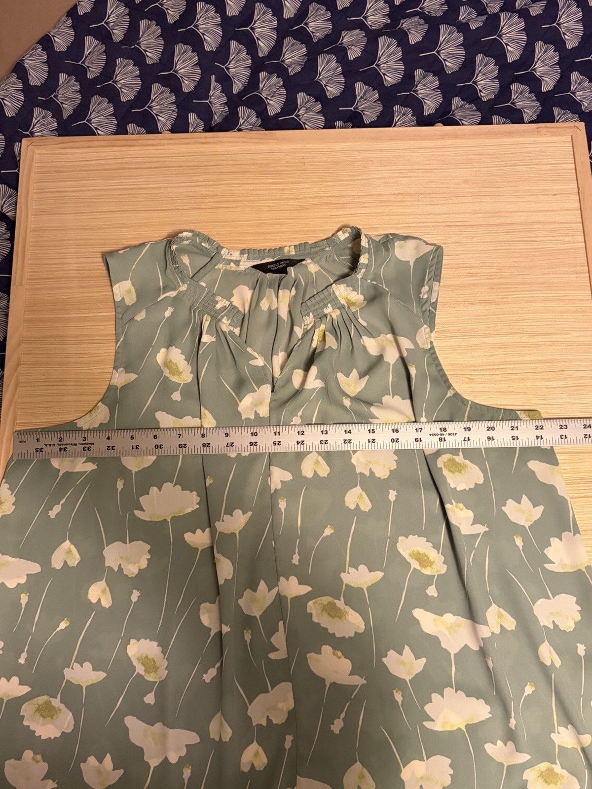 Simply Vera Vera Wang Top Womens XXL Sage Green Floral Sleeveless Blouse