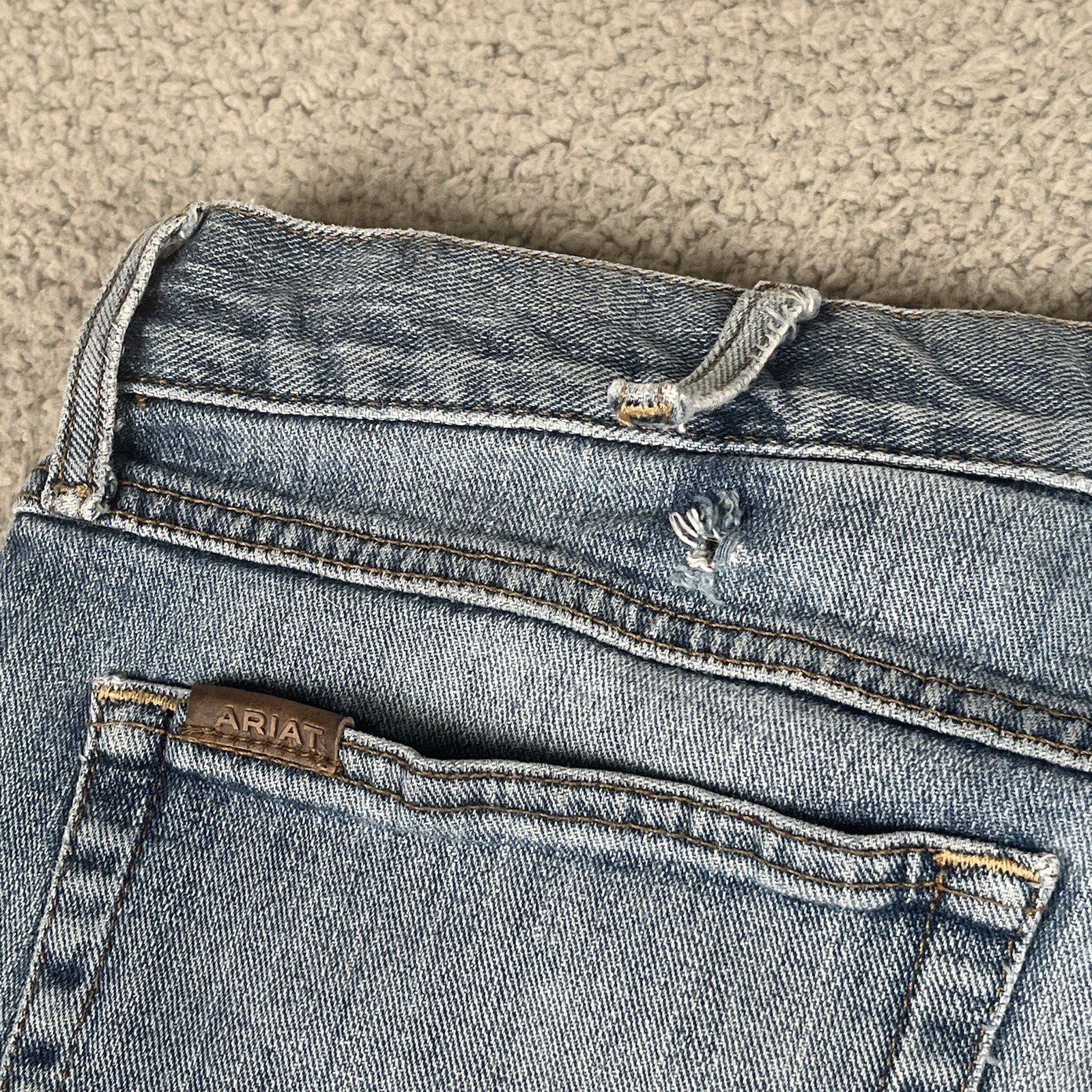 Ariat Jeans Mens 38×28* Blue M2 Relaxed Boot Cut Stretch Western Cowboy Denim