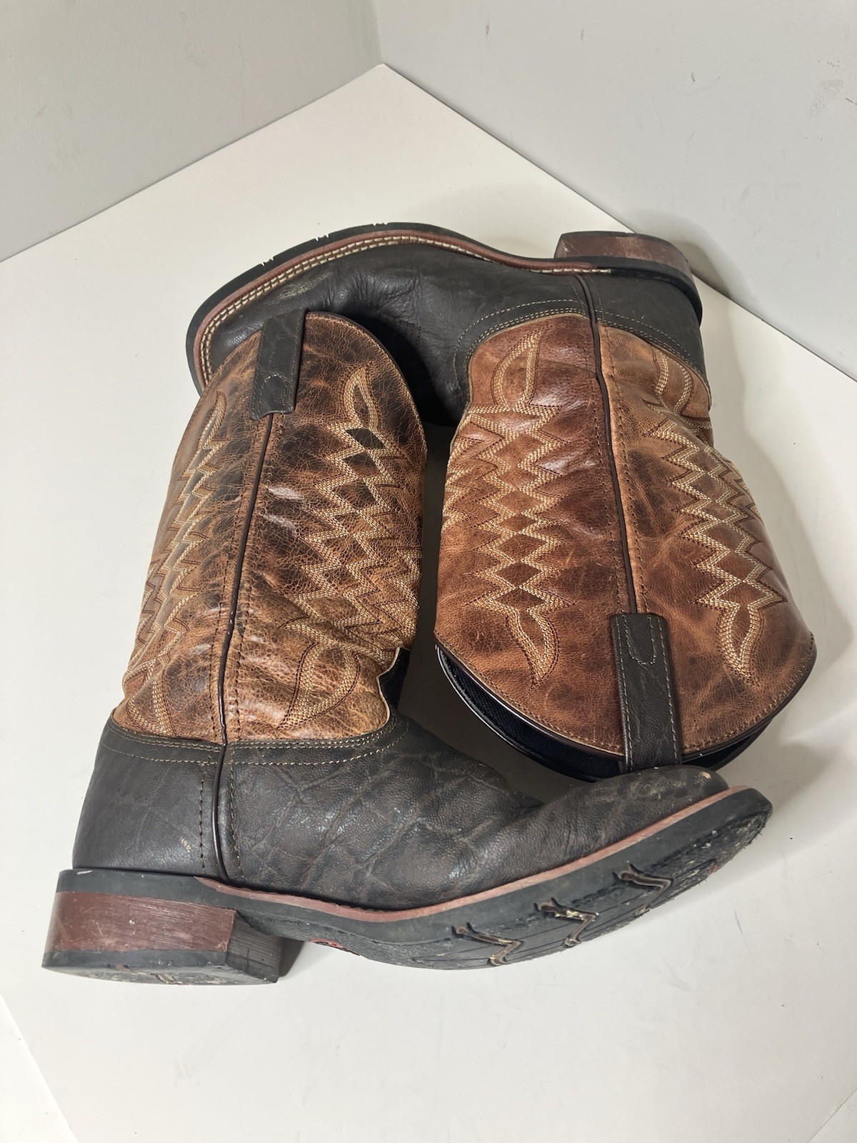 Laredo 7855 Cowboy Boots Men 8.5 EW (extra wide)Brown Leather Western Square Toe
