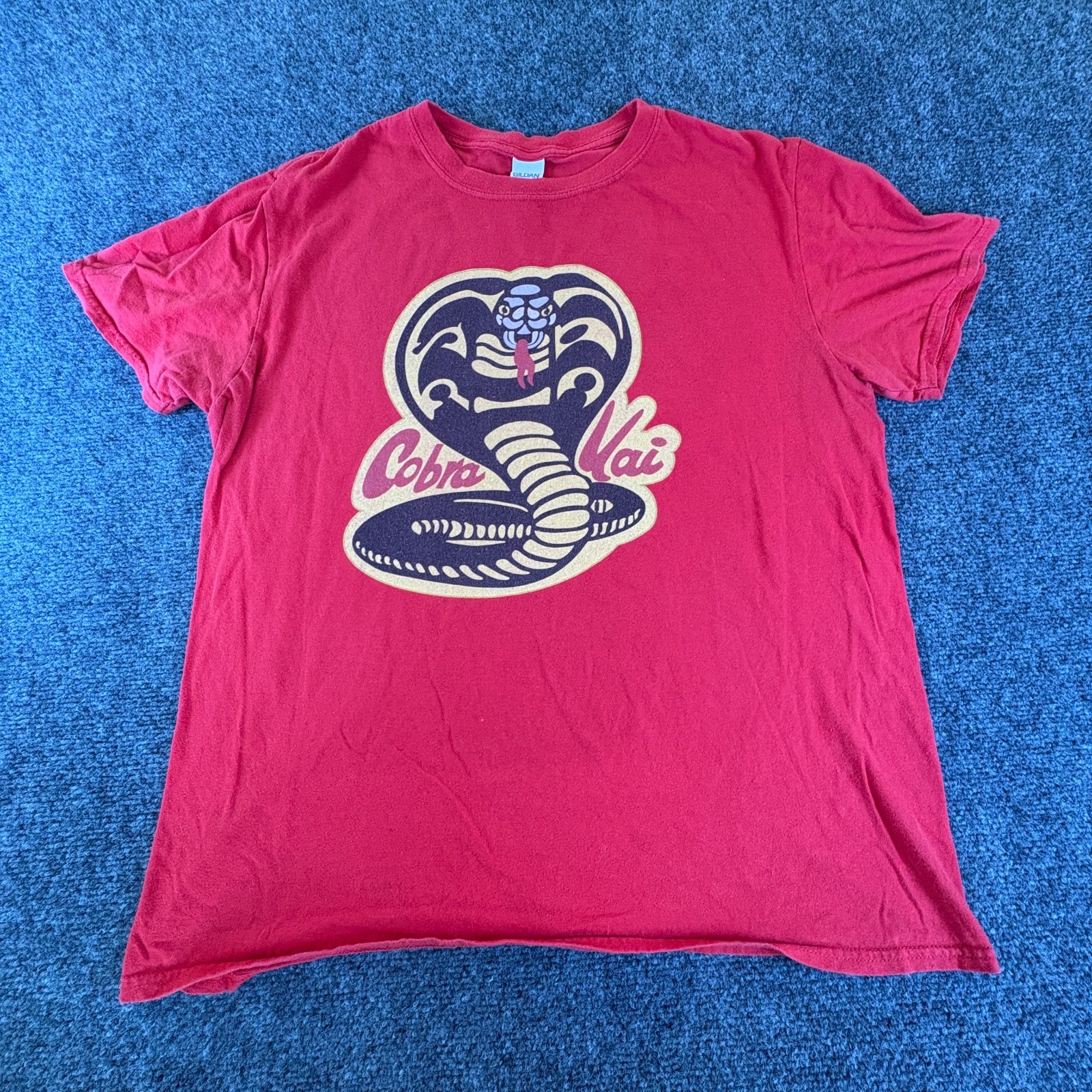 Gildan Softstyle Cobra Kai T-Shirt Mens Large Red Graphic Print Cotton Casual