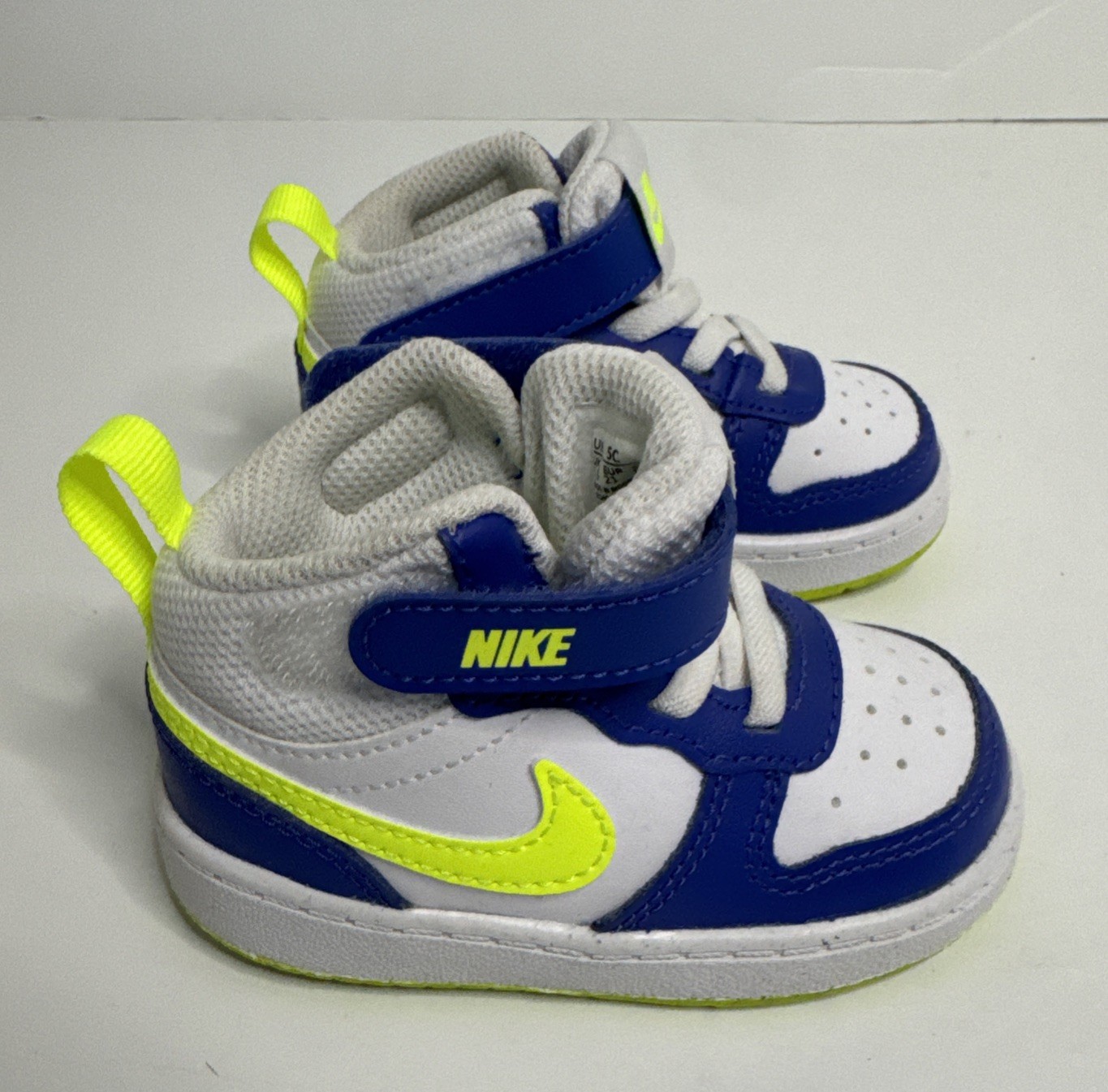 nike court borough mid 2 size 5