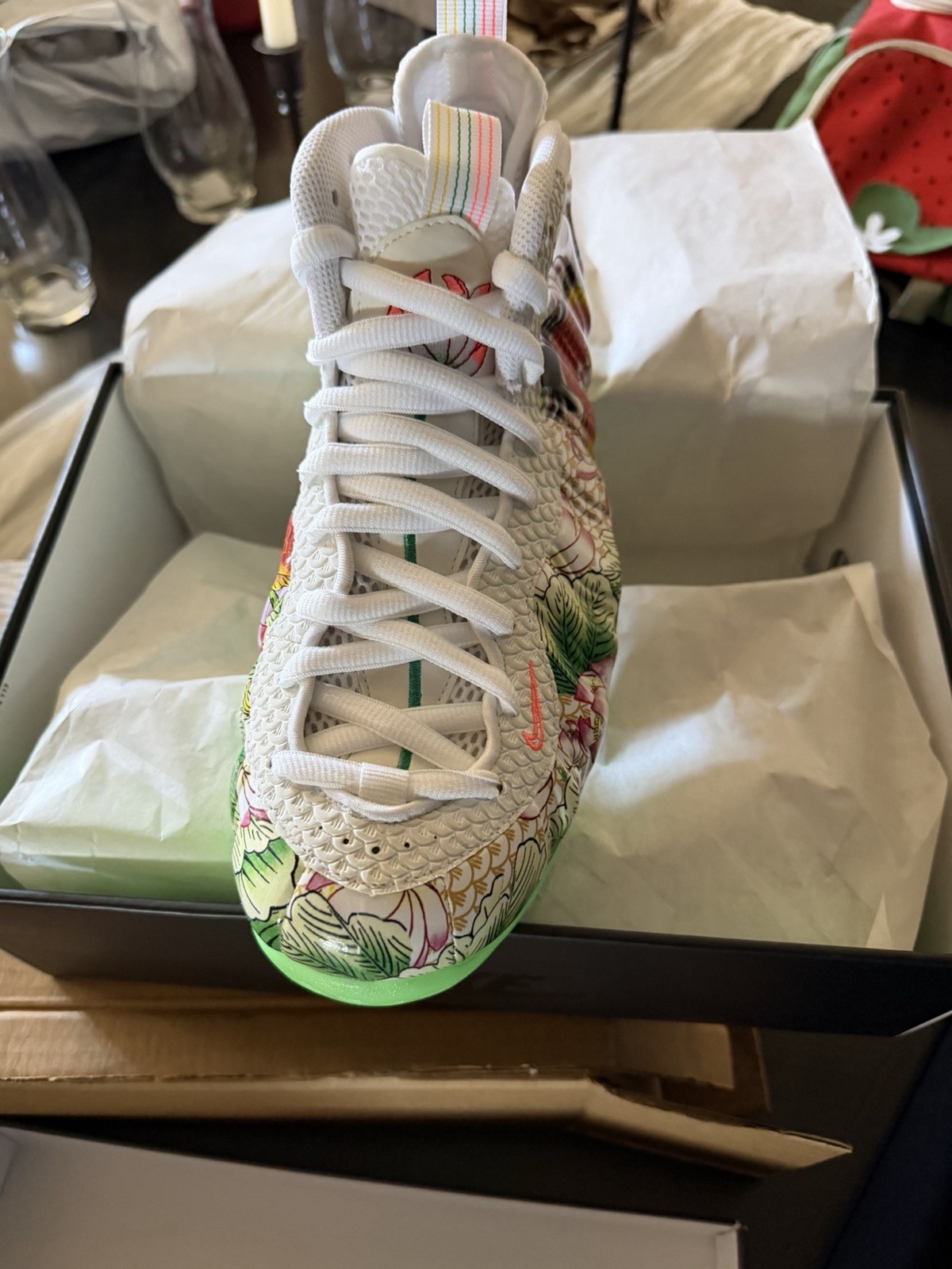 Nike Air Foamposite Tianjin 2.0 One PRM Floral White/Poison Green/Black Mid Top