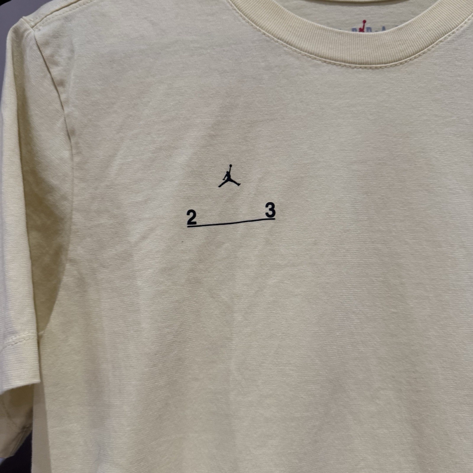 Jordan 23 Engineered Men’s Yellow Graphic Logo Crewneck T-Shirt Size M