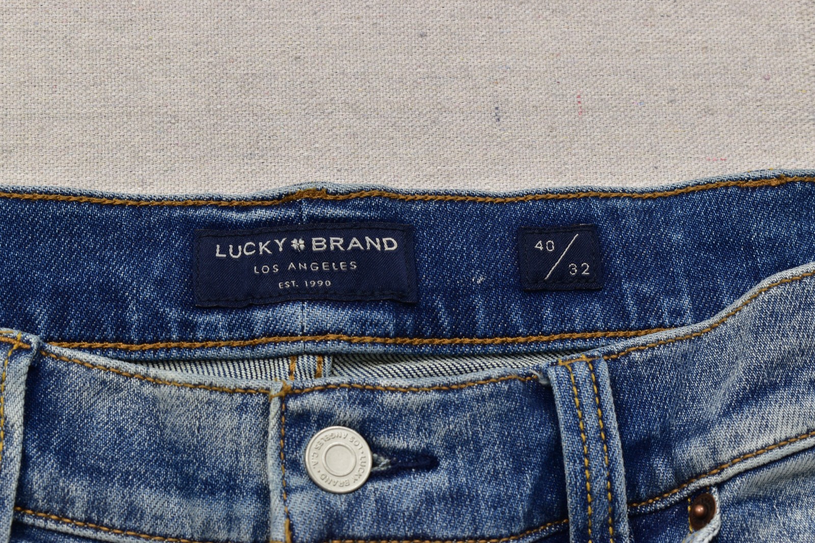 Lucky Brand Men’s Athletic Taper Denim Jeans Light Wash Blue Stretch 40×32 NEW