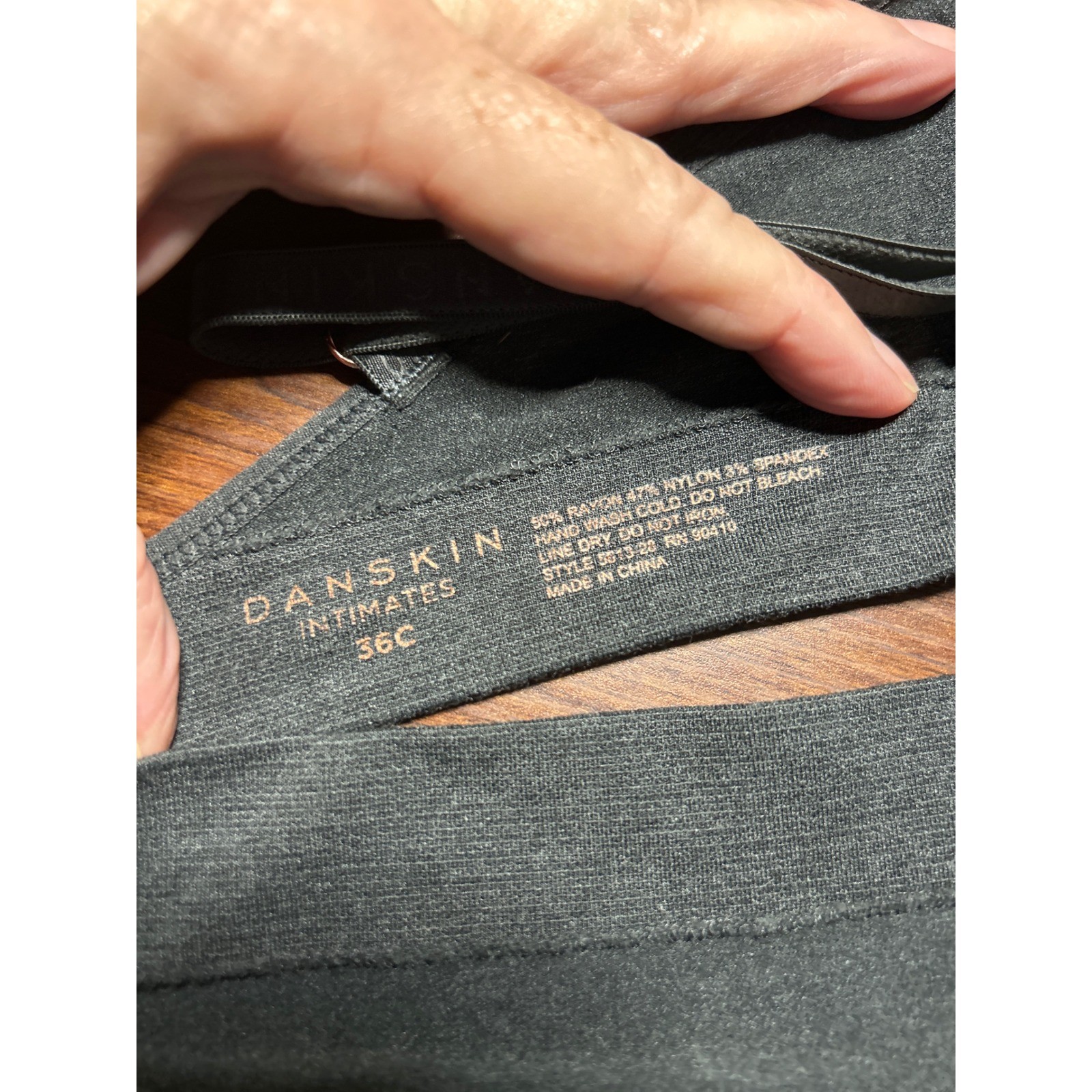 Danskin Bra 36C Gray Underwire T-Shirt Intimates Adjustable Straps Style 5513-22