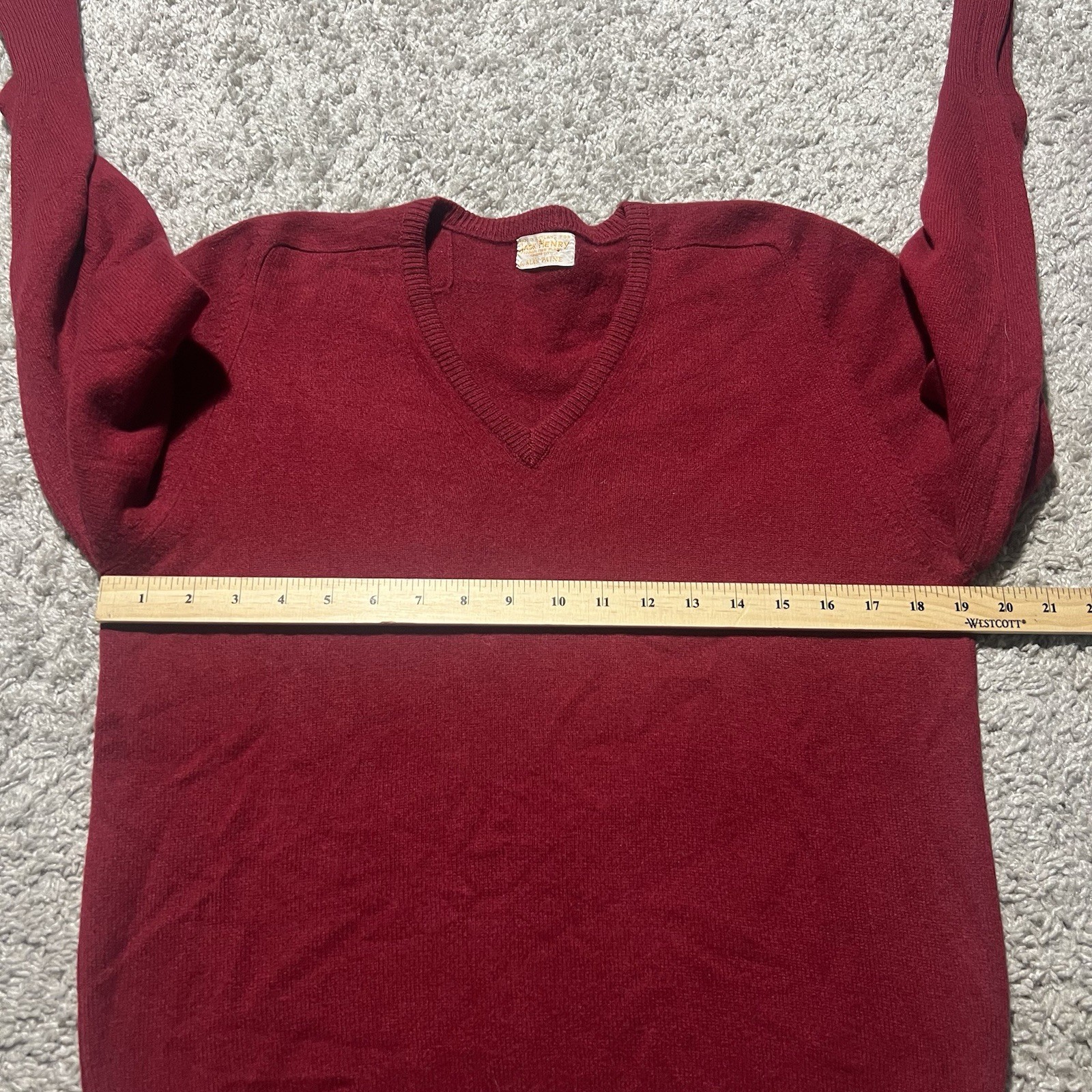 True Vintage Jack Henry Alan Paine Soft Cashmere Sweater England 70s 60s Small