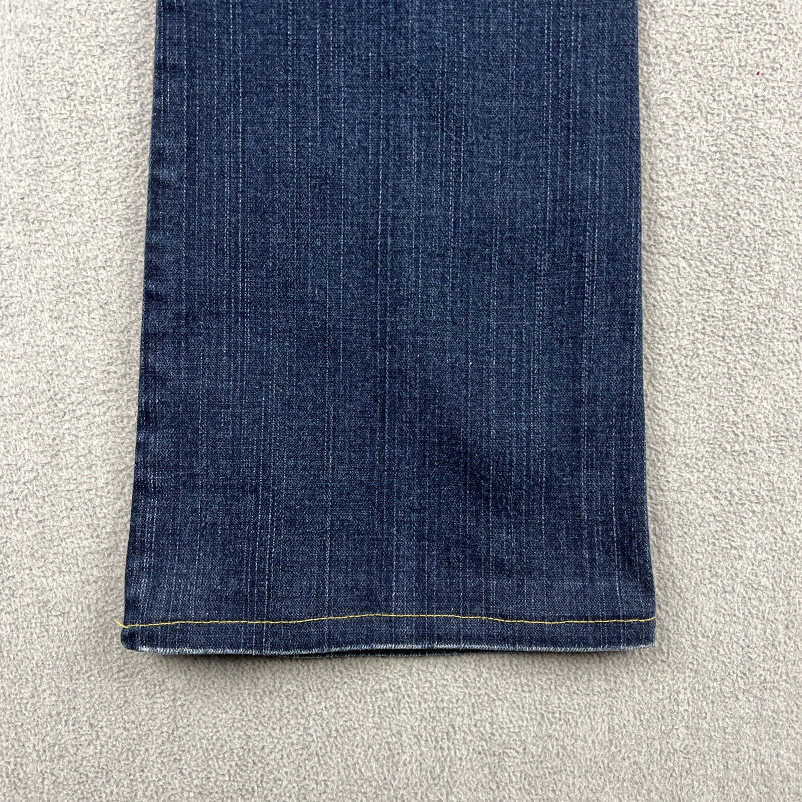 True Religion Becky Jeans Women’s 26 (28×30*) Bootcut Low Rise Flap Pockets USA