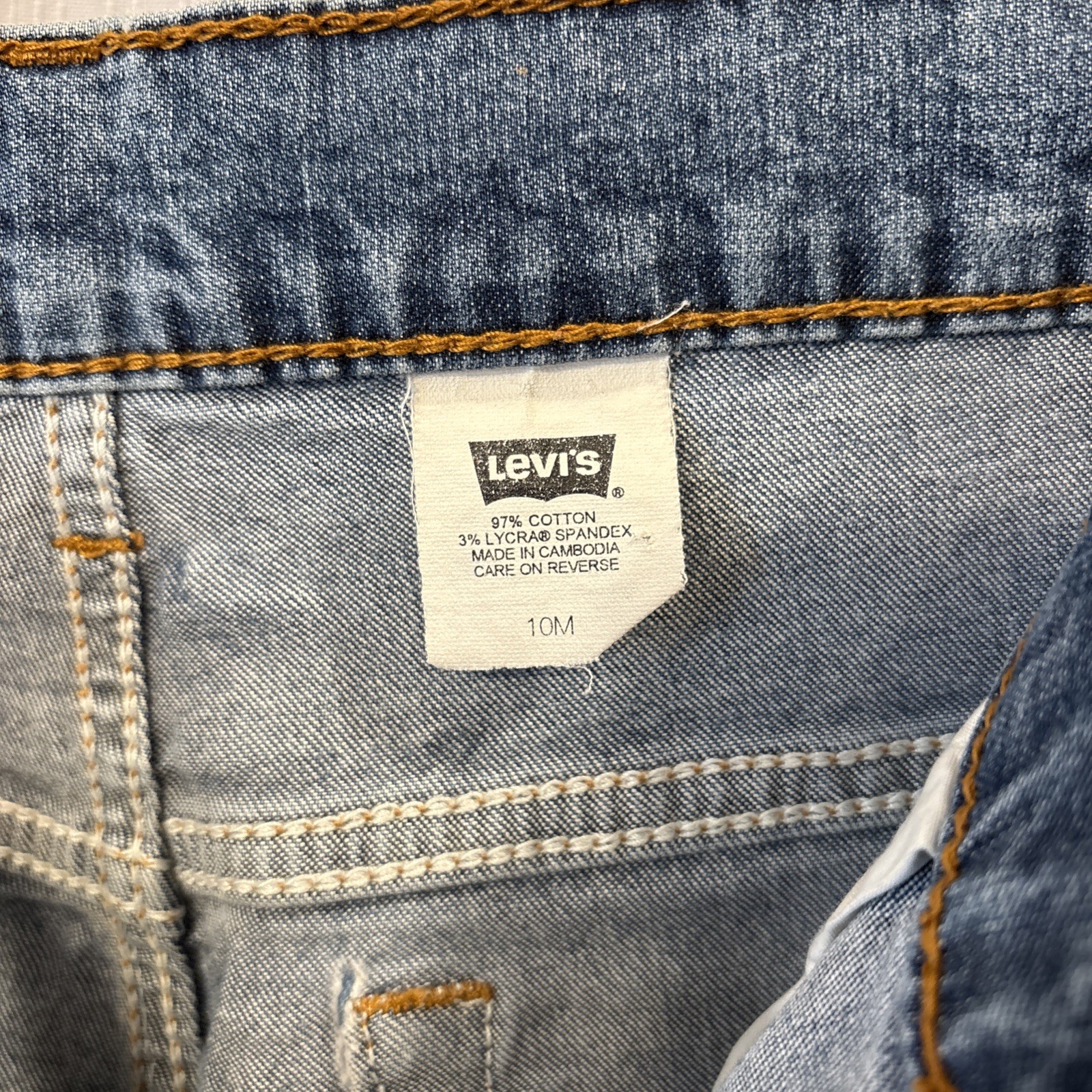 2002 Levi’s Stretch Jeans Women’s 10M Blue Medium Wash (30Wx29L)