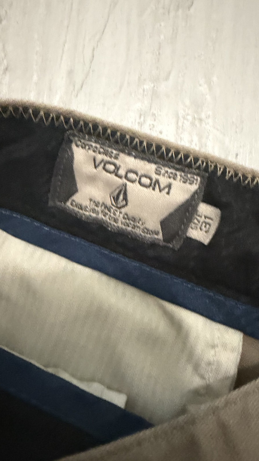 Volcom Corpo Class Shorts Size 31 Mens – Khaki