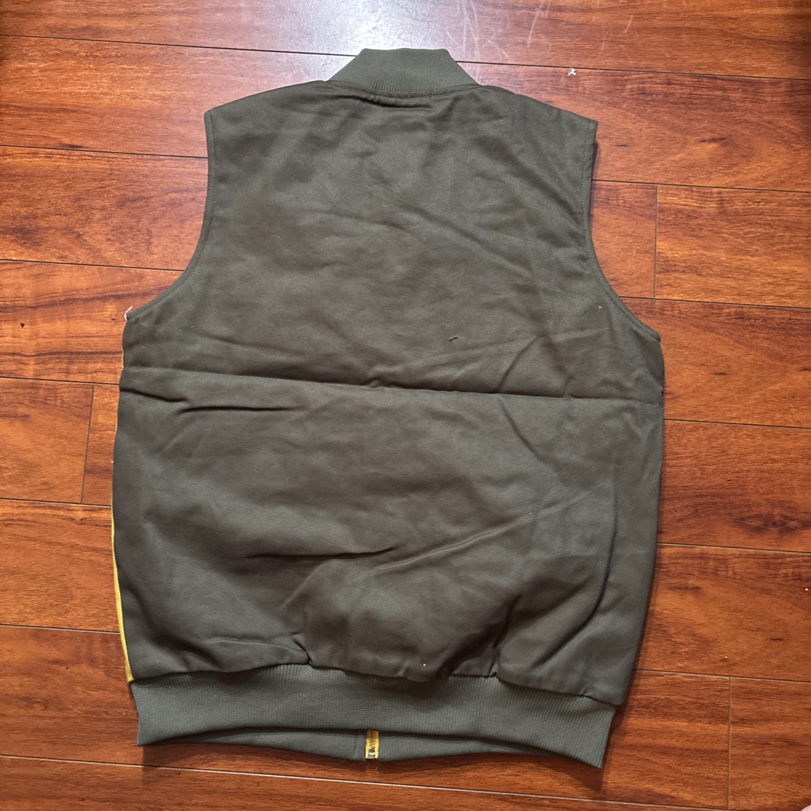WESC CARGO PADDED UTILITY Vest Men’s S Women’s M Hiking Green Yellow Full Zip