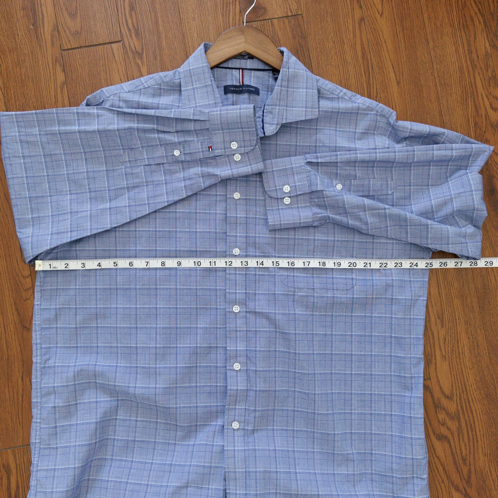 Tommy Hilfiger Mens XL Blue Plaid Button Down Shirt Regular Fit Wrinkle Free