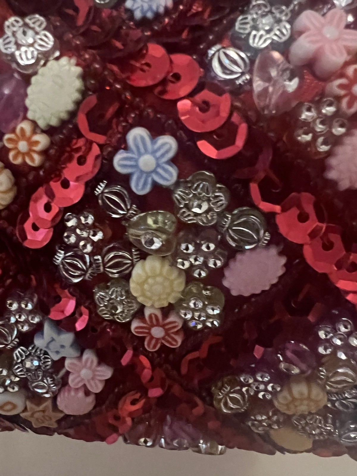 NEW Red Beaded Sequin Floral Lock Clutch satin Lined three lengths