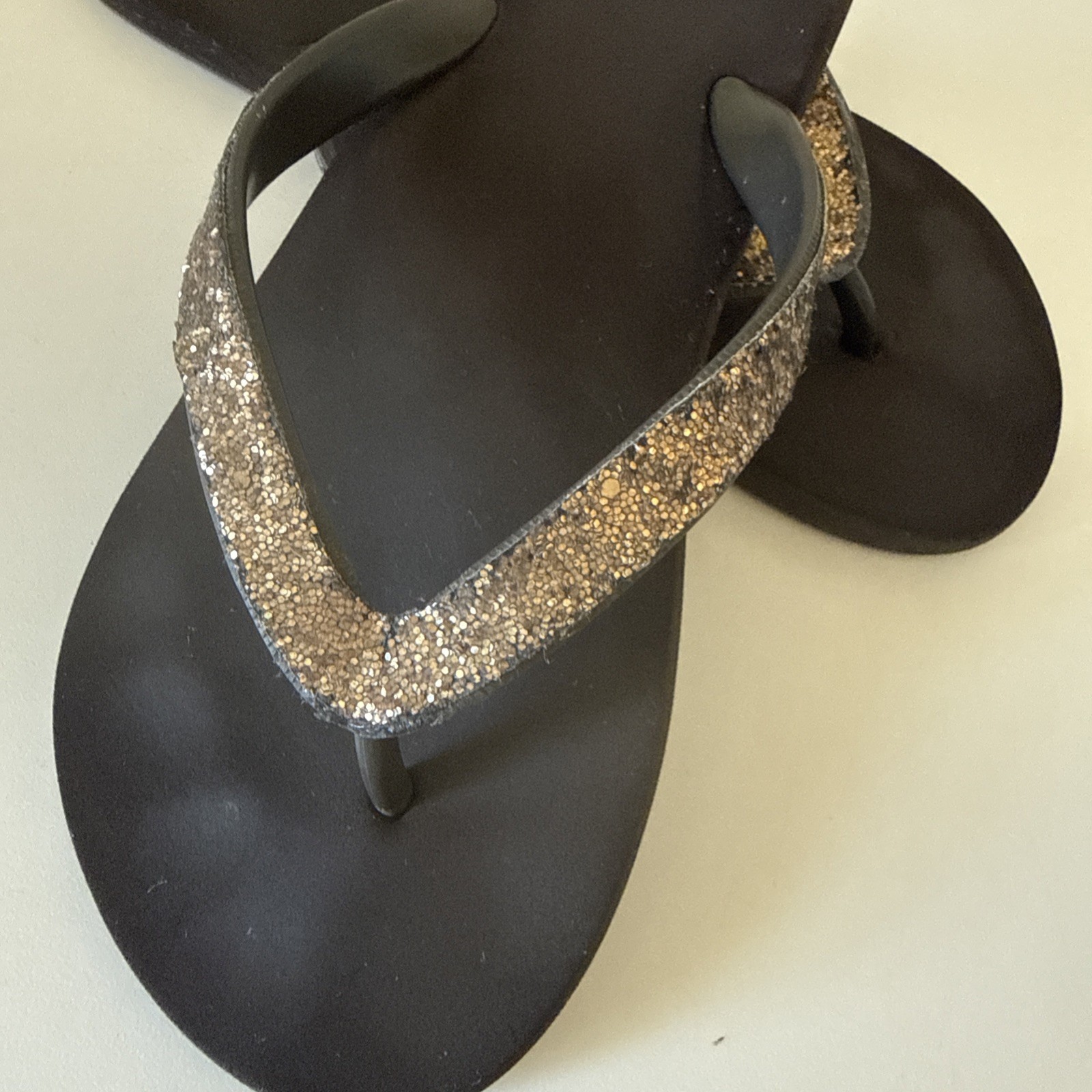 Reef Women’s Flip Flops Slip-On Sandals, Size 8 Sparkle Brown Gold Tone Casual