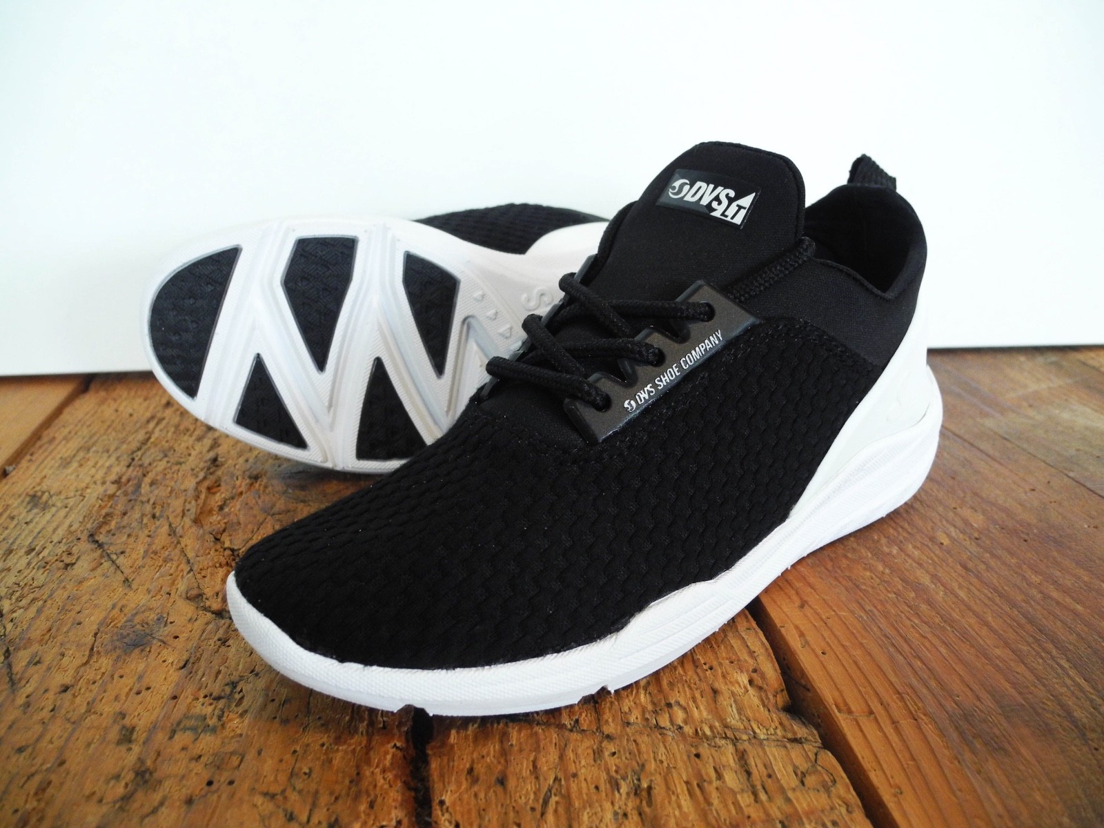 DVS SHOES CINCH LT WOMEN SNEAKER NEW BLACK WHITE KNIT US 6 EUR 36.5 DVS SHOES