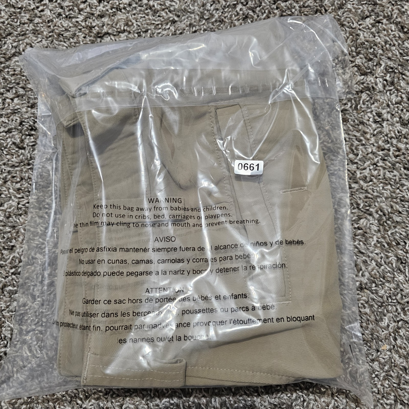 Under Armour Men’s Size 34 Golf Hiking Walking Shorts Beige Tan
