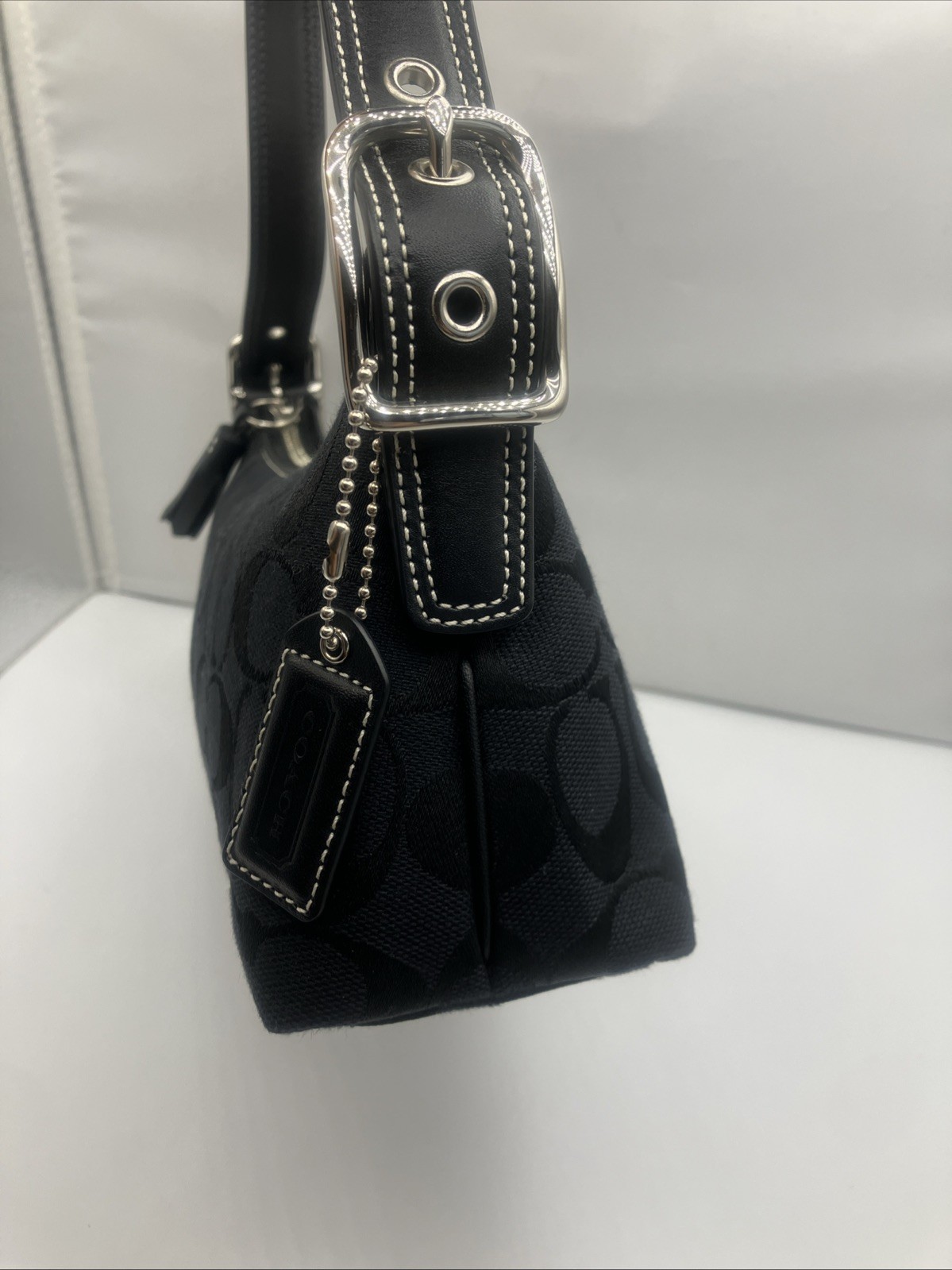 VTG Coach 8K01 Hamptons Signature Soft East West Demi Baguette Black