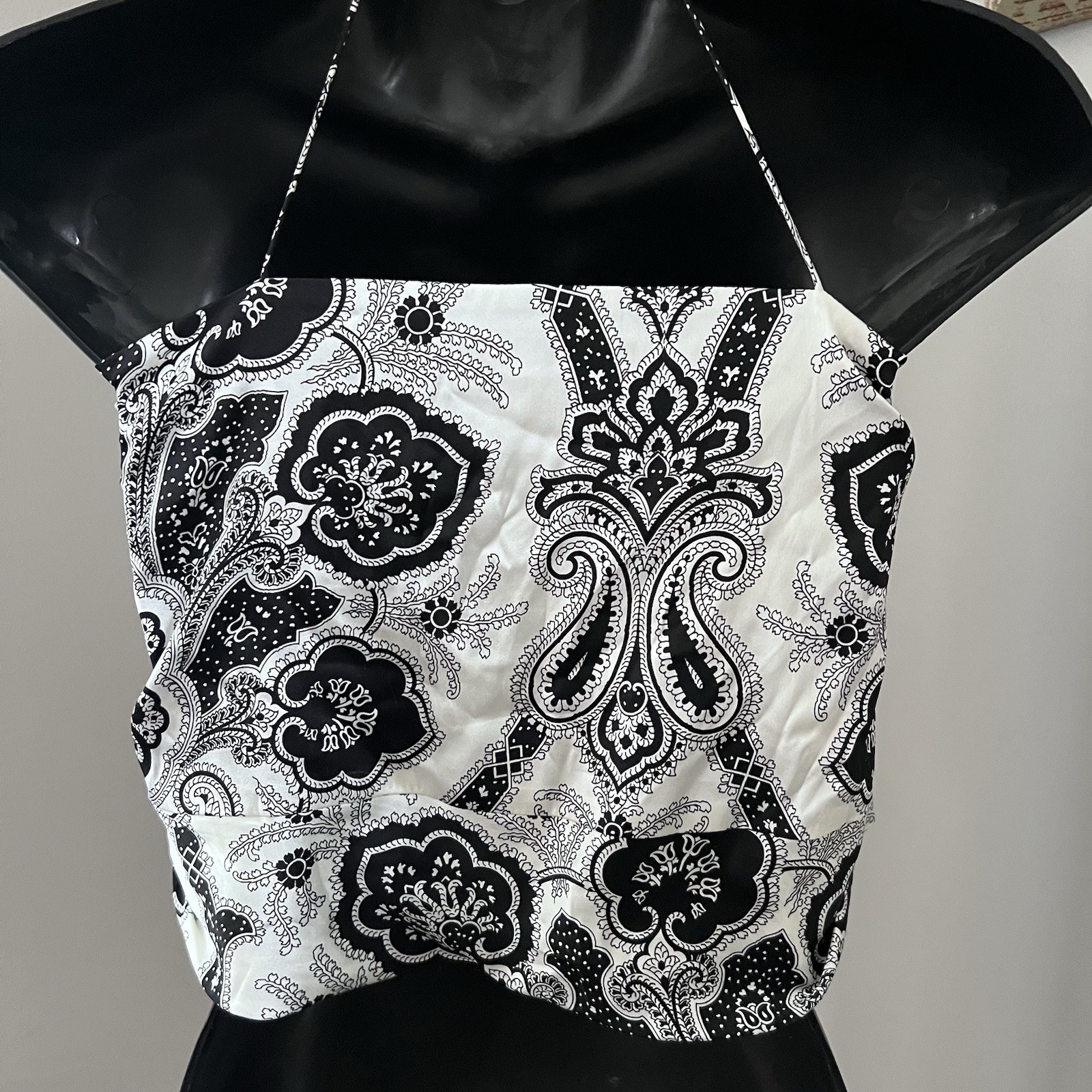 Caroline Constas Size Small Blouse Silk Cropped Tank Black white All Over Print