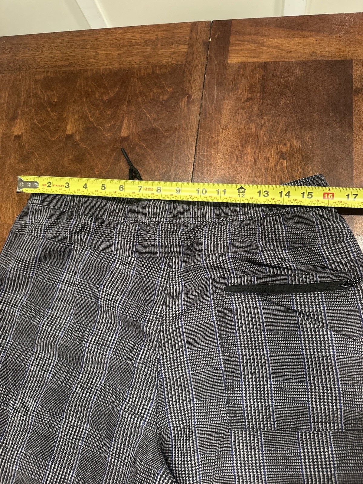 American Eagle Joggers Large Checkered Gray Casual Outdoor Active Unisex Pants