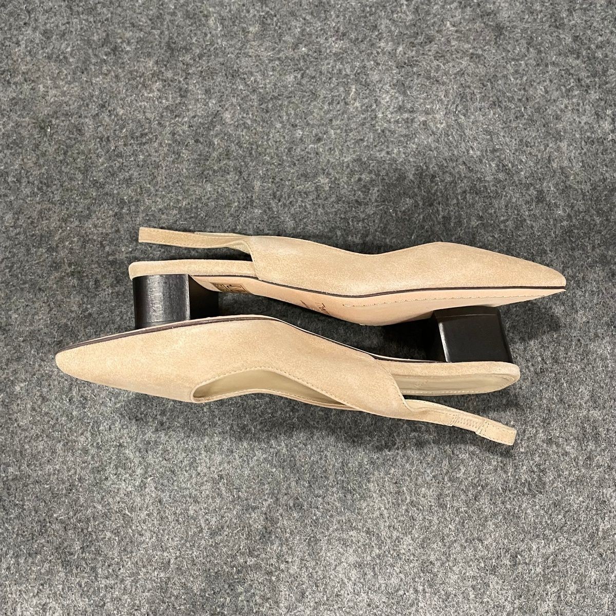 THEORY Block Heel Slingback in Suede Women’s Size 35 US 5 Beige Clay