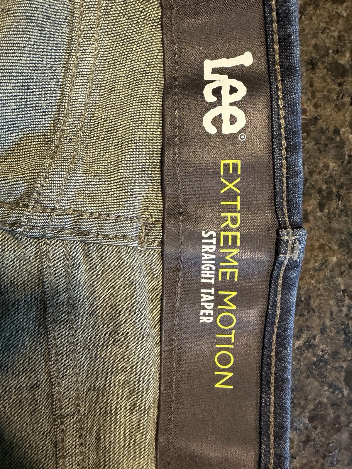 NWT Men’s Lee Extreme Motion Straight Taper Jaxon 32X30 Dark Blue Denim Jeans