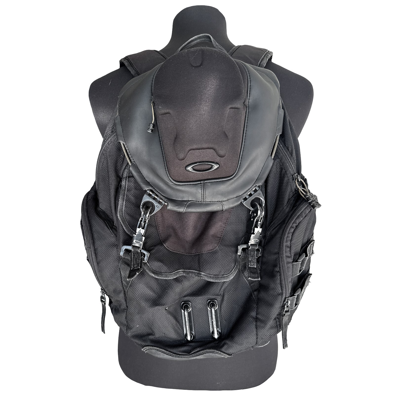 Oakley Tactical Field Gear Kitchen Sink Backpack Stealth Black DAMAGED