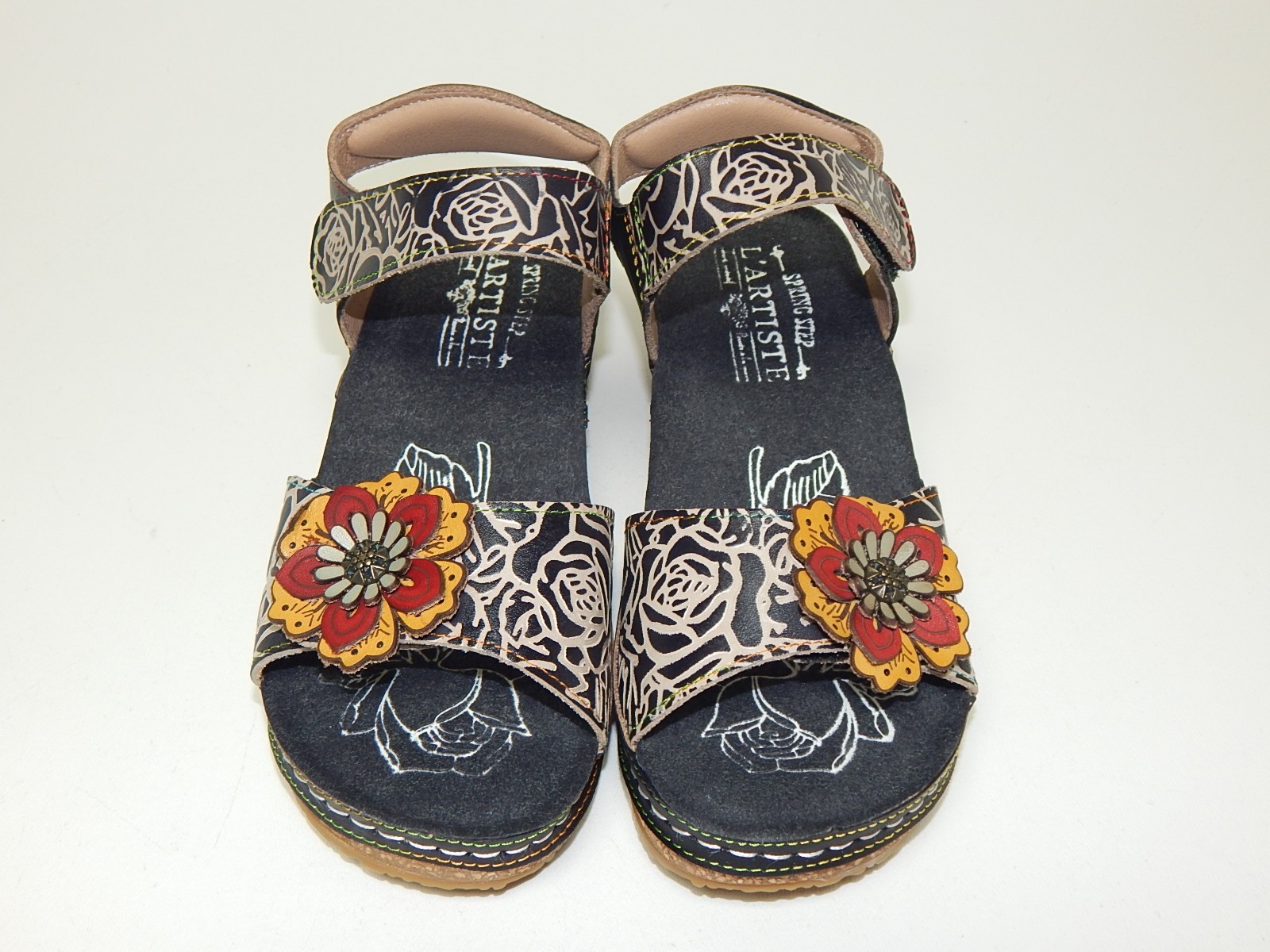 L’Artiste by Spring Step Cuteness Size EU 35 (US 5) Wedge Sandals Black Floral