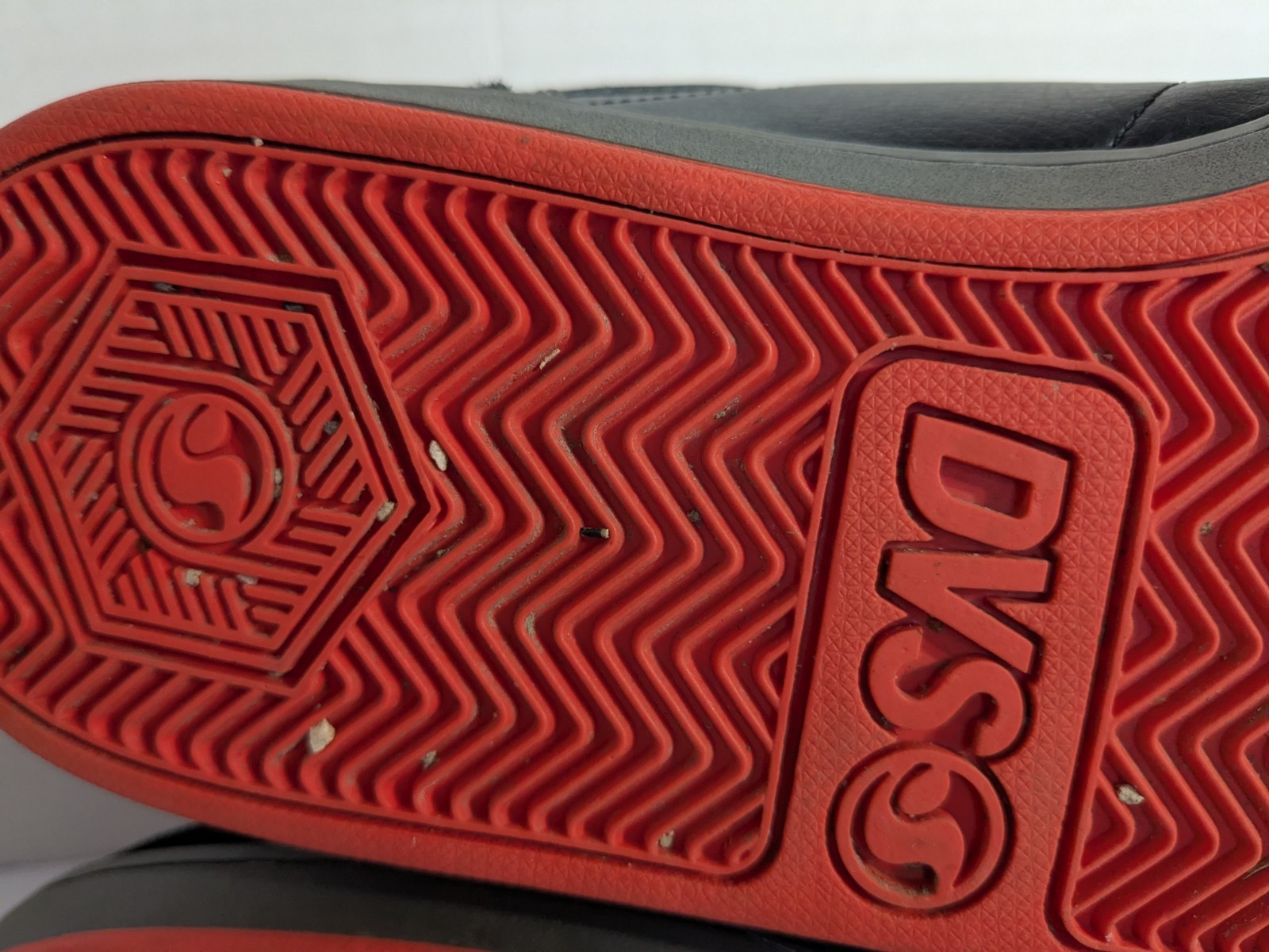 DVS Men’s Honcho Skate Shoes – Size 9 US – High Top Skater Fat Tongue Sneakers