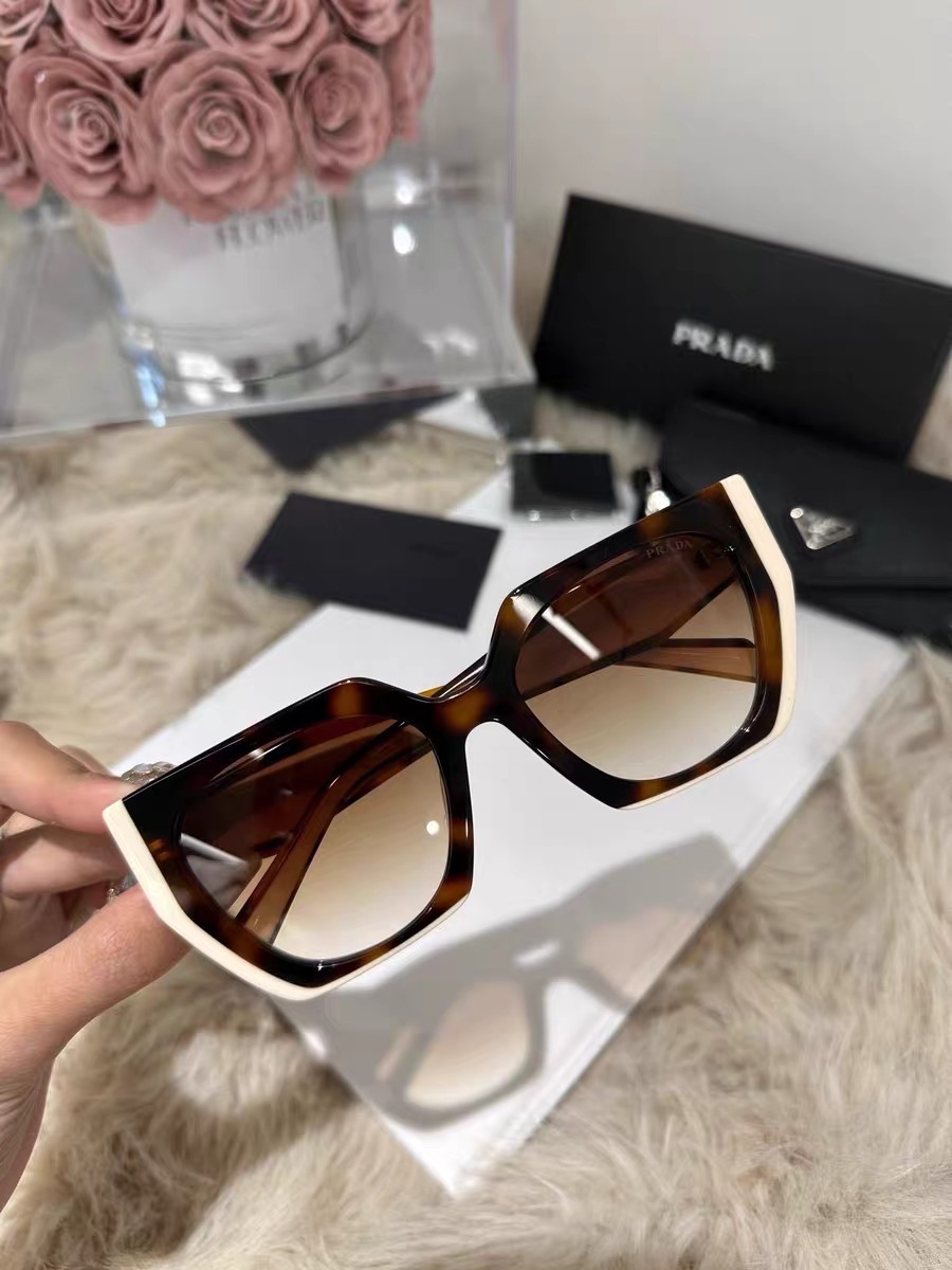 PRADA PR15W Tortoiseshell Frame Brown Lens Sunglasses 54 19-140