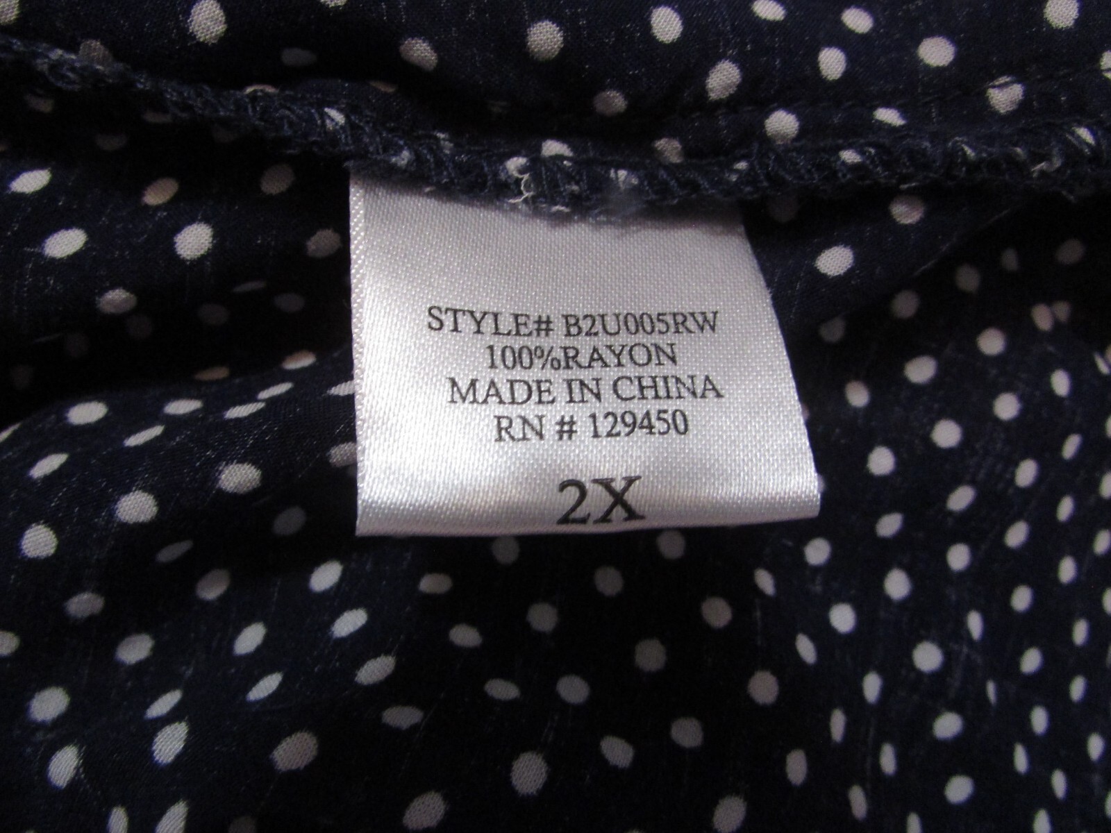 Sz 2X Fred Davis 100% Rayon Navy Polka Dot Top Bust: 53″ #226a