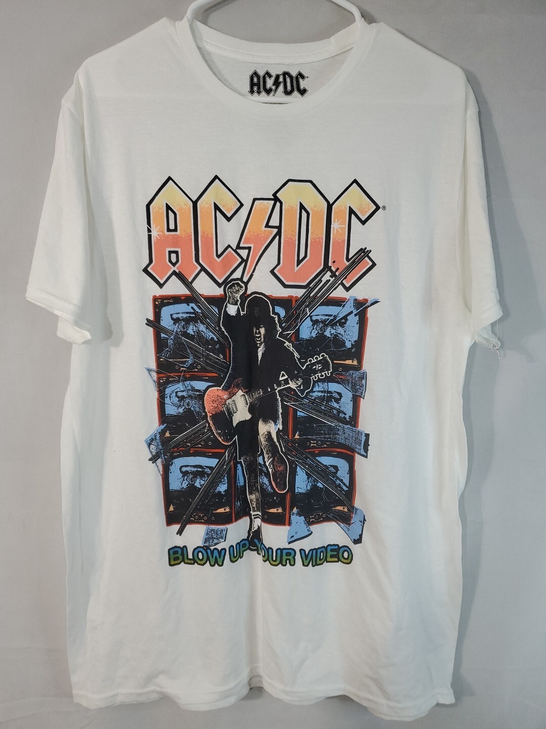 AC/DC T-shirt Men’s Size Large “Blow Up Your Video” Angus Young Tee