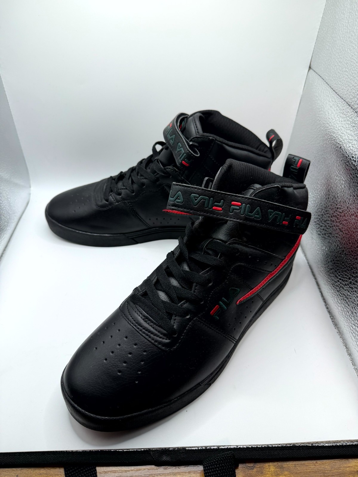 Fila Vulc 13 Repeat Logo 1CM00884-026 Mens 11 Sneaker Black Basketball Shoes