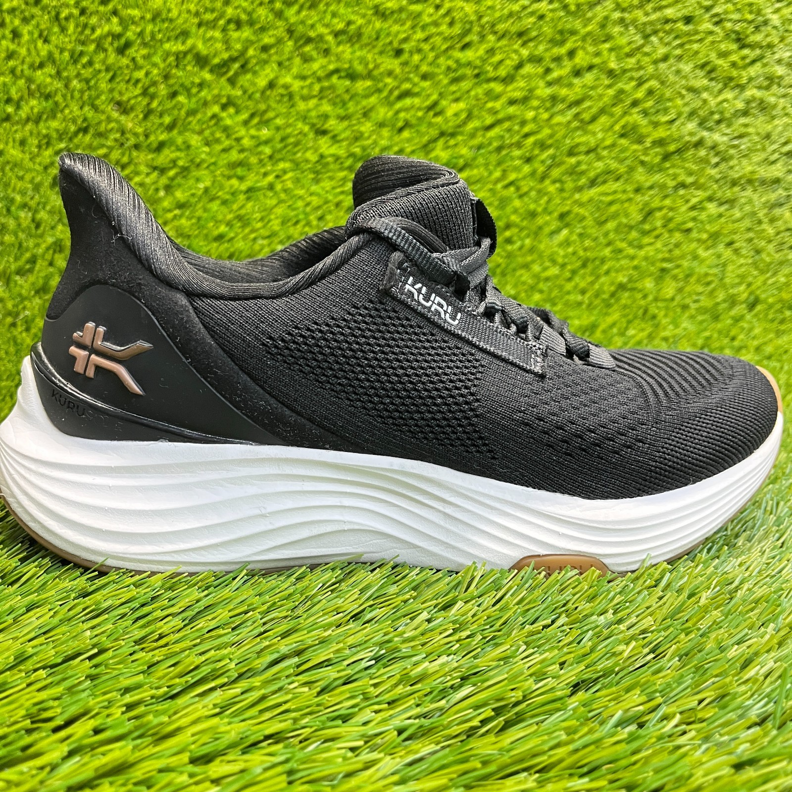 Kuru Atom 2 Womens Size 8D Black White Athletic Running Walking Shoes Sneakers
