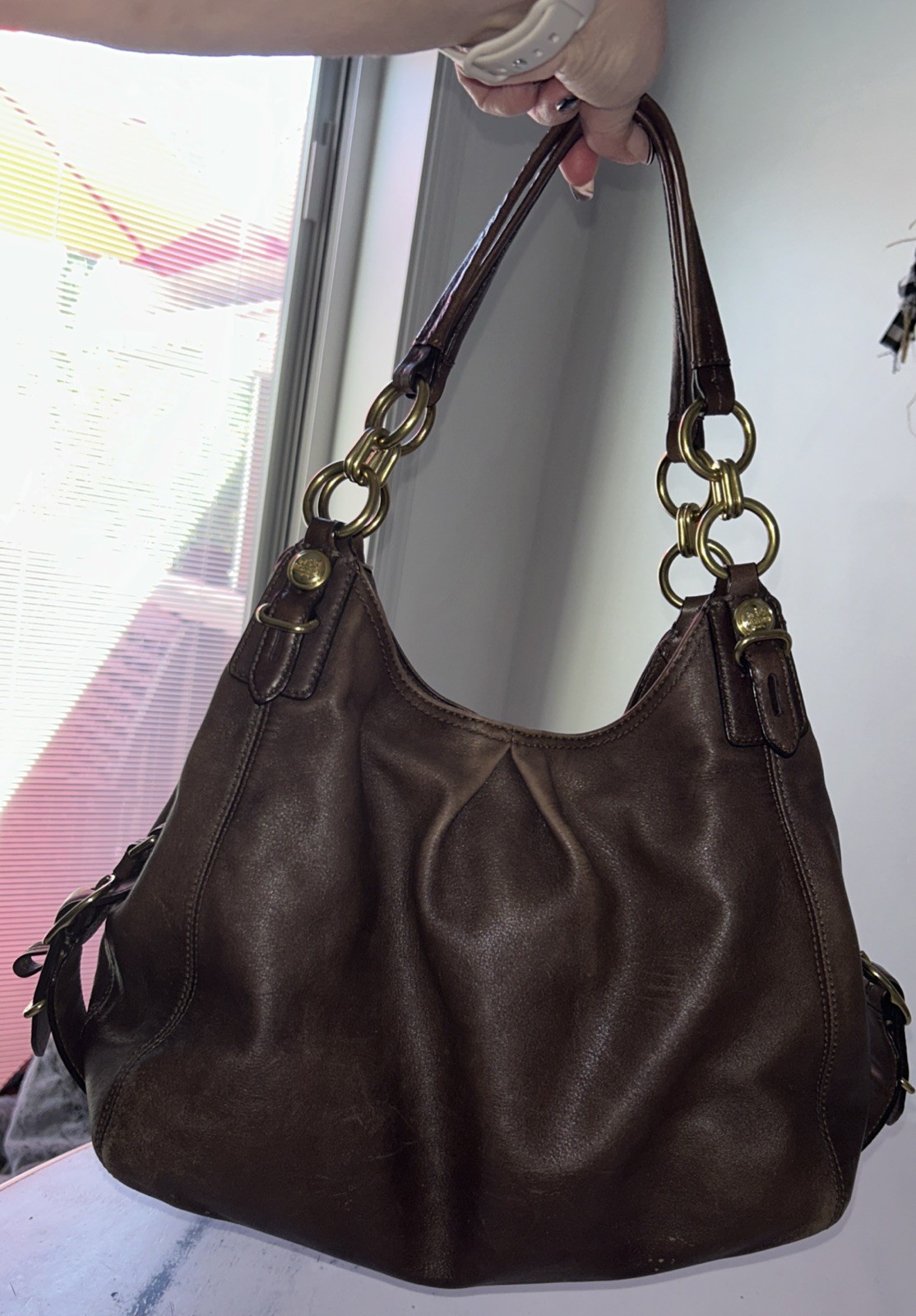 VTG Coach Madison Maggie Shoulder Bag Brown Leather G1082-15742 3 Compartments
