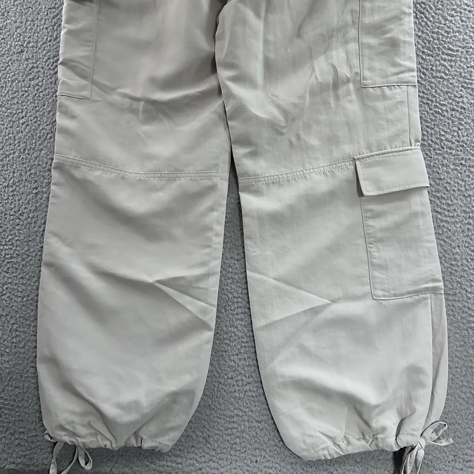 H&M Divided Womens Pants Beige Size 14 Parachute Pant Cargo 100% Polyamide