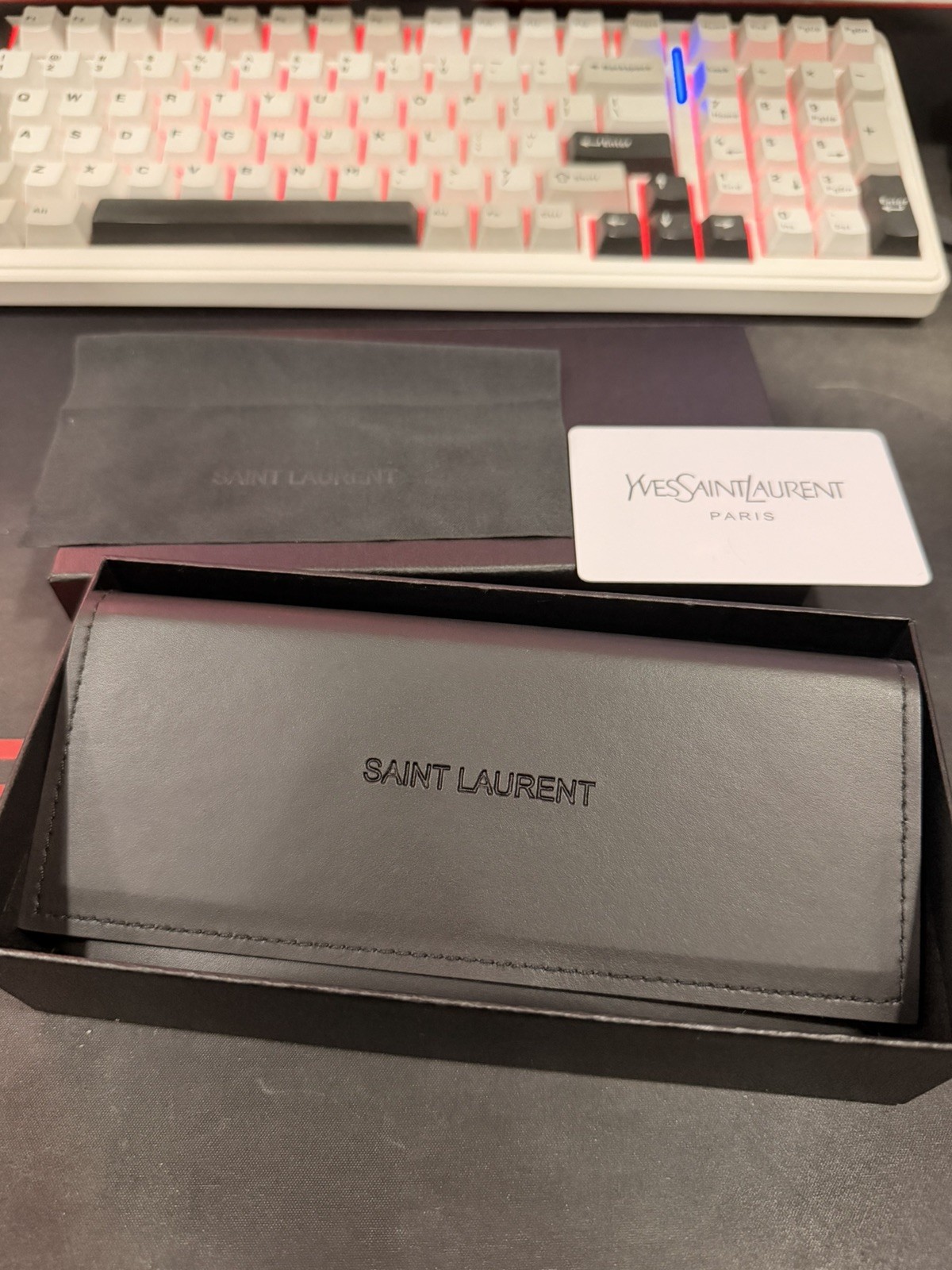 Saint Laurent SL 660 Black/Grey (001) Sunglasses