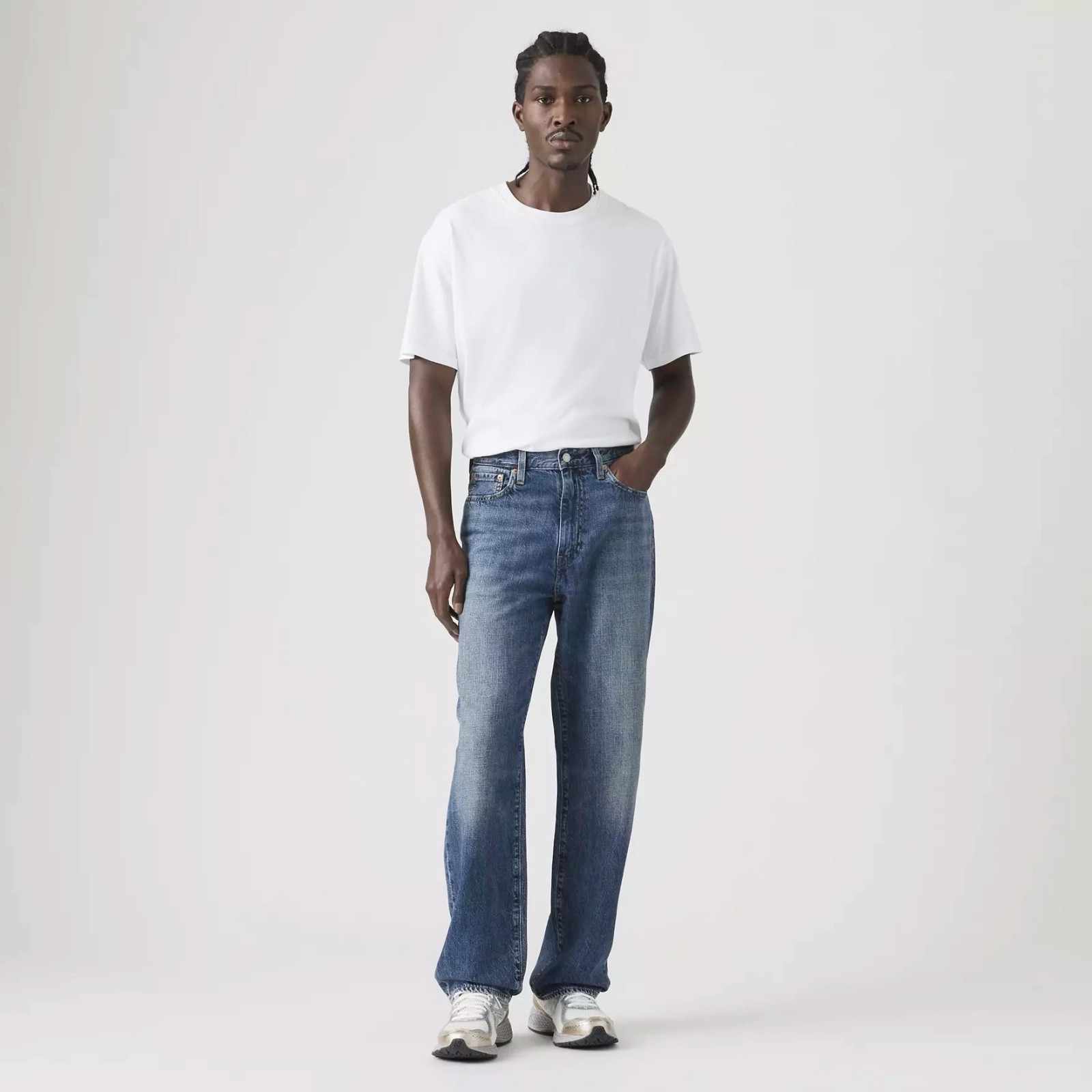 NWT $98 Levi’s Premium 568 Loose Straight Linen+ Medium Wash Jeans Men Sz. 31×32