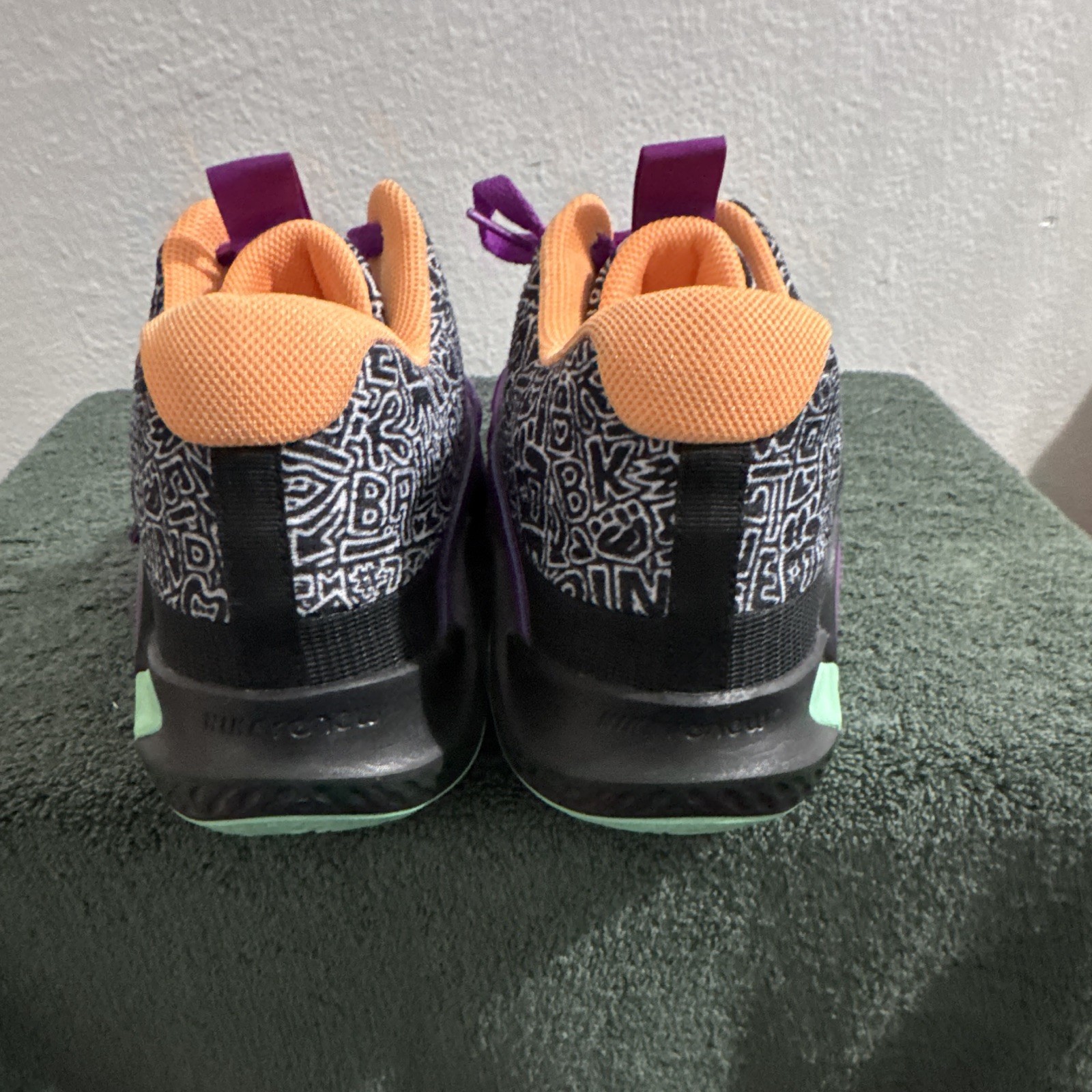 Nike KD Black Purple Green Orange Low Top Lace-Up Basketball Sneakers Men’s