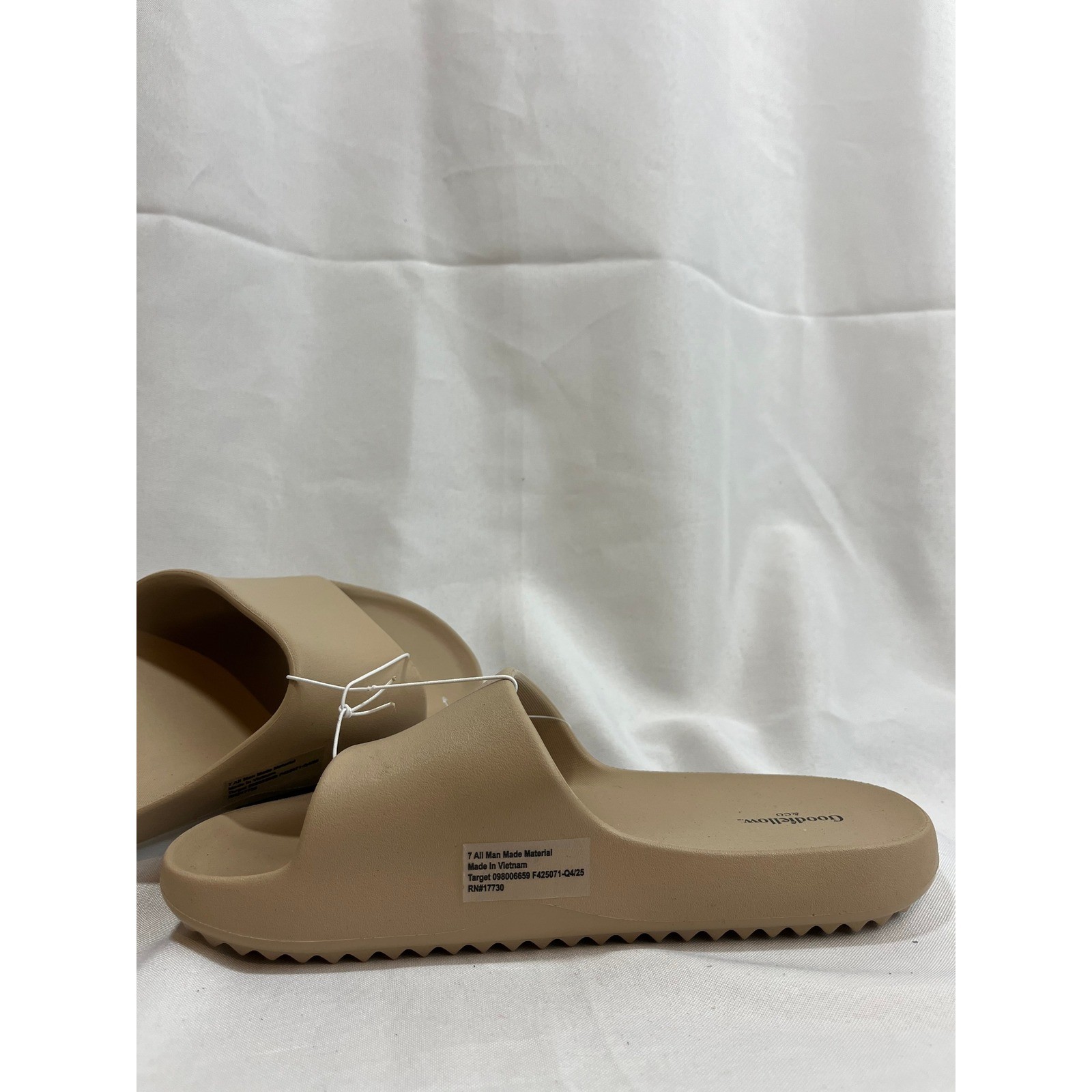 Goodfellow & Co Mens Tan Foam Slide Sandals Size 7 Contoured Footbed Neutral
