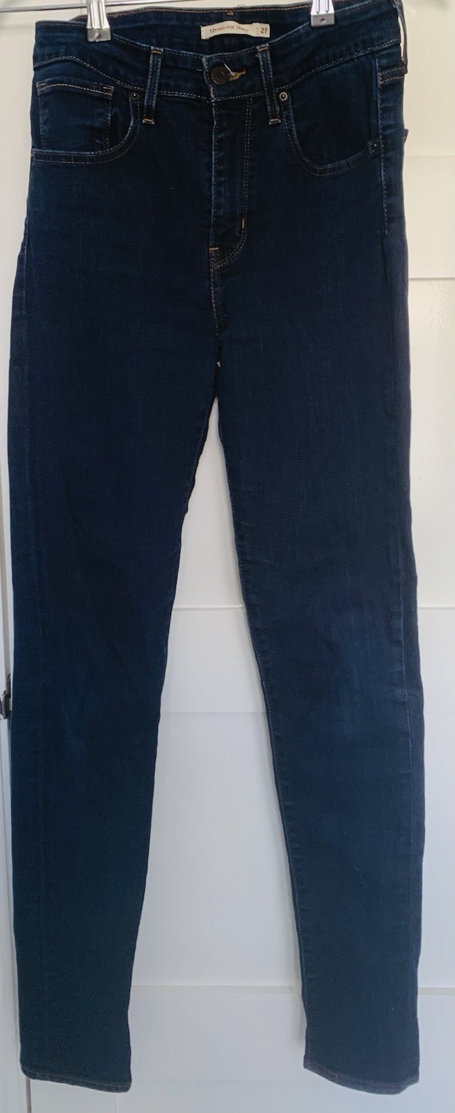 Levi Strauss Jeans Levi’s 721 high rise skinny stretch jeans Waist 27” 32” Leg