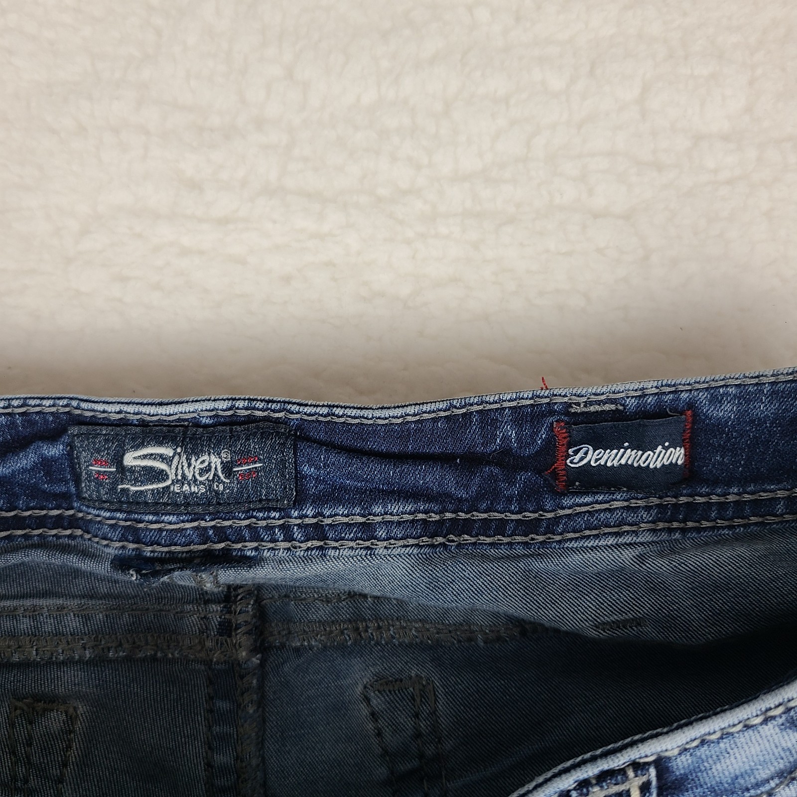 Silver Jeans Womens 16×30 Blue Denimotion Suki Skinny Distress Dark Wash Denim