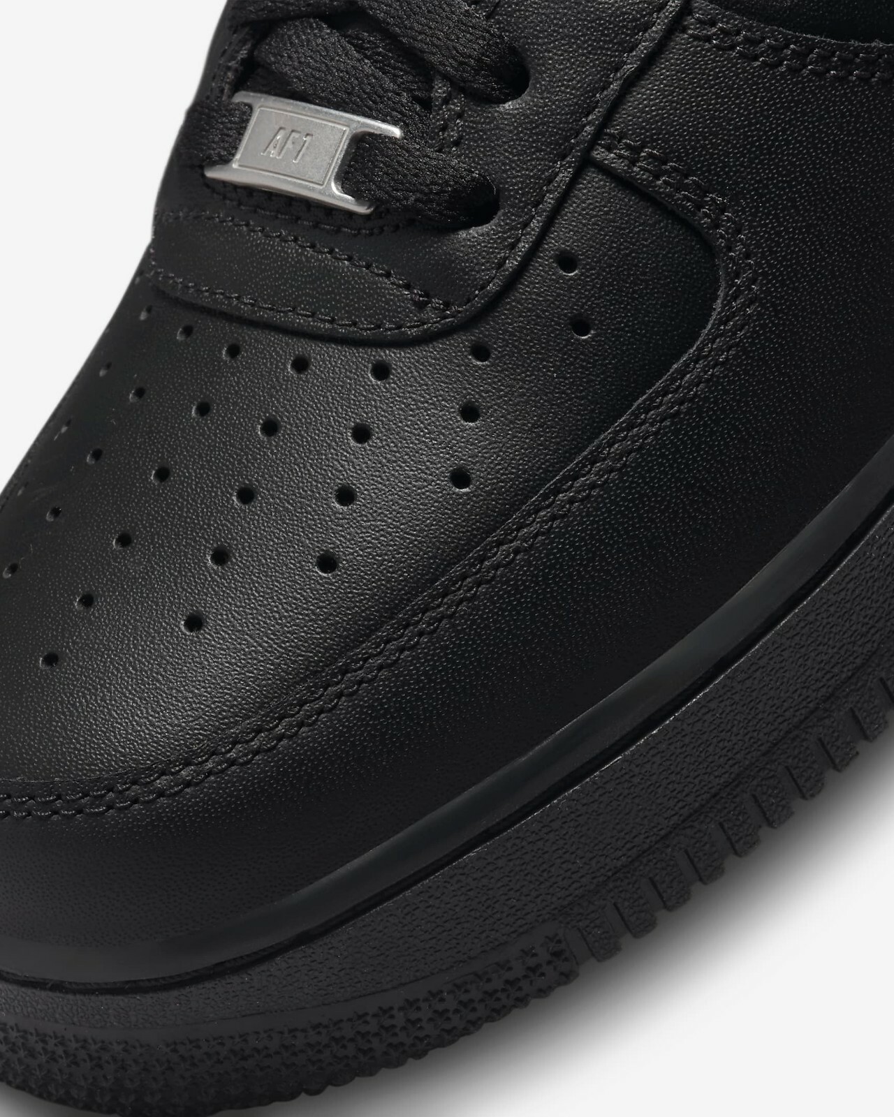 🔥 Nike Air Force 1 07 Low Triple Black Shoes Casual Mens Womens Kids All Size
