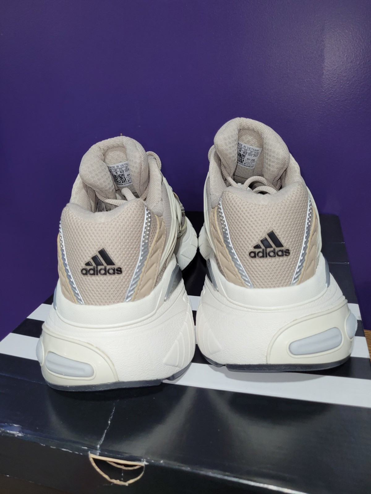 Adidas adistar XLG 2.0 Gray Scale SQUID Womens Sz 13 Alumina Beige 🔥2026 Releas